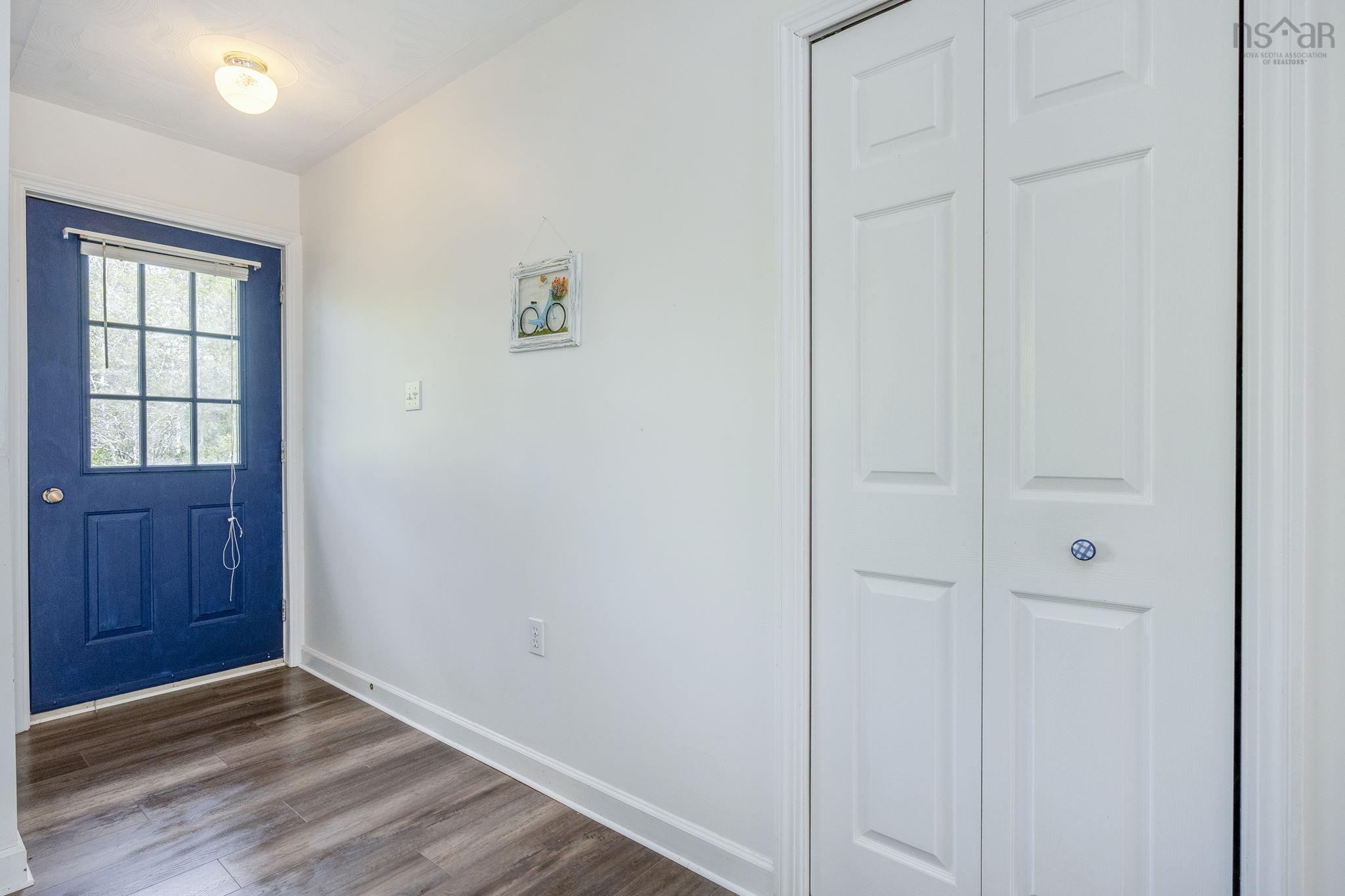 $270,000.00: 5 Maplewood Lane, Kingston
