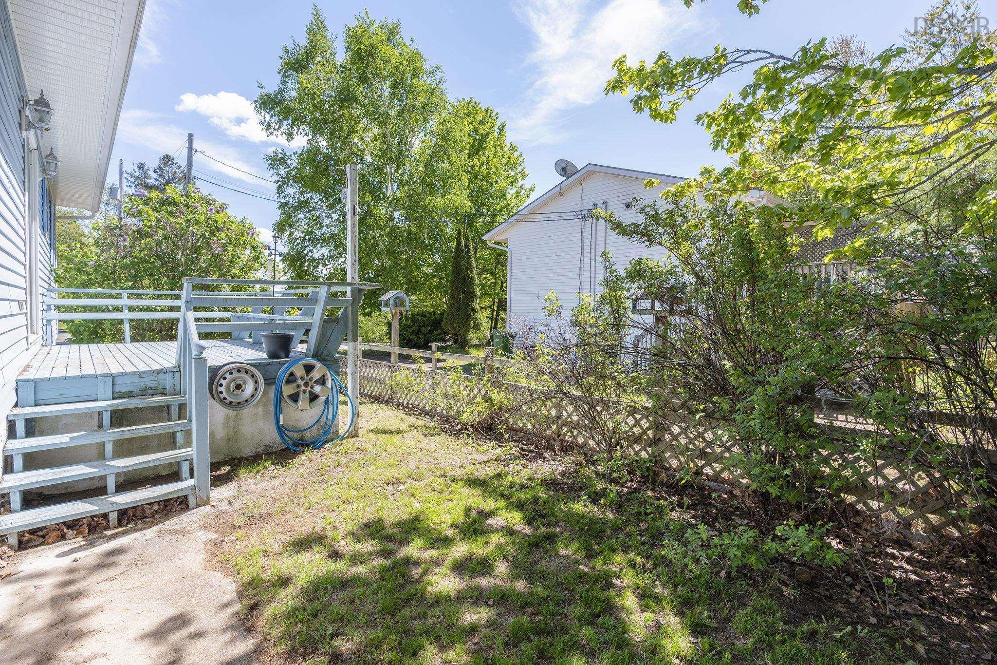 $270,000.00: 5 Maplewood Lane, Kingston