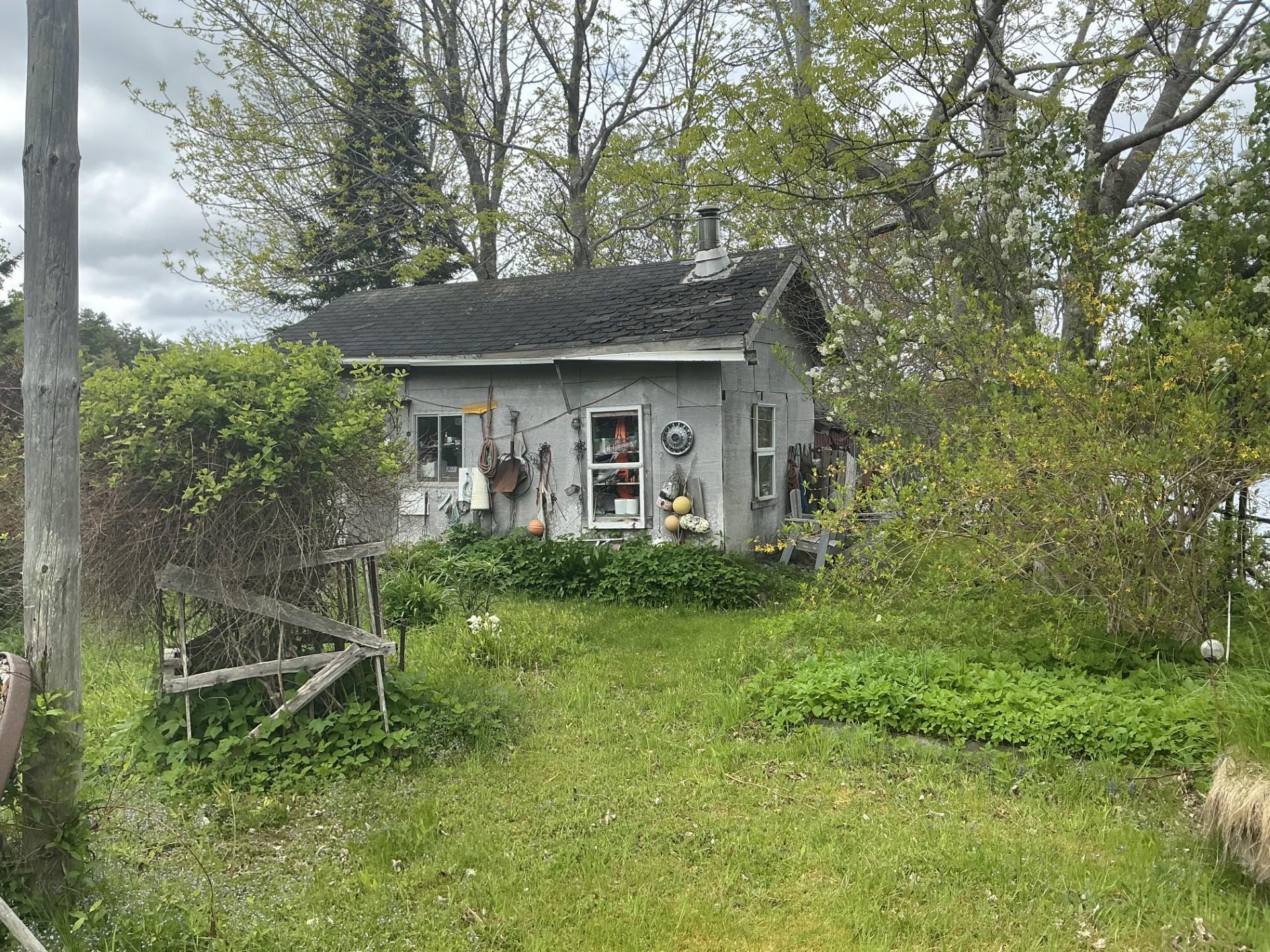 $279,900.00: 102 Highway 8, Milton