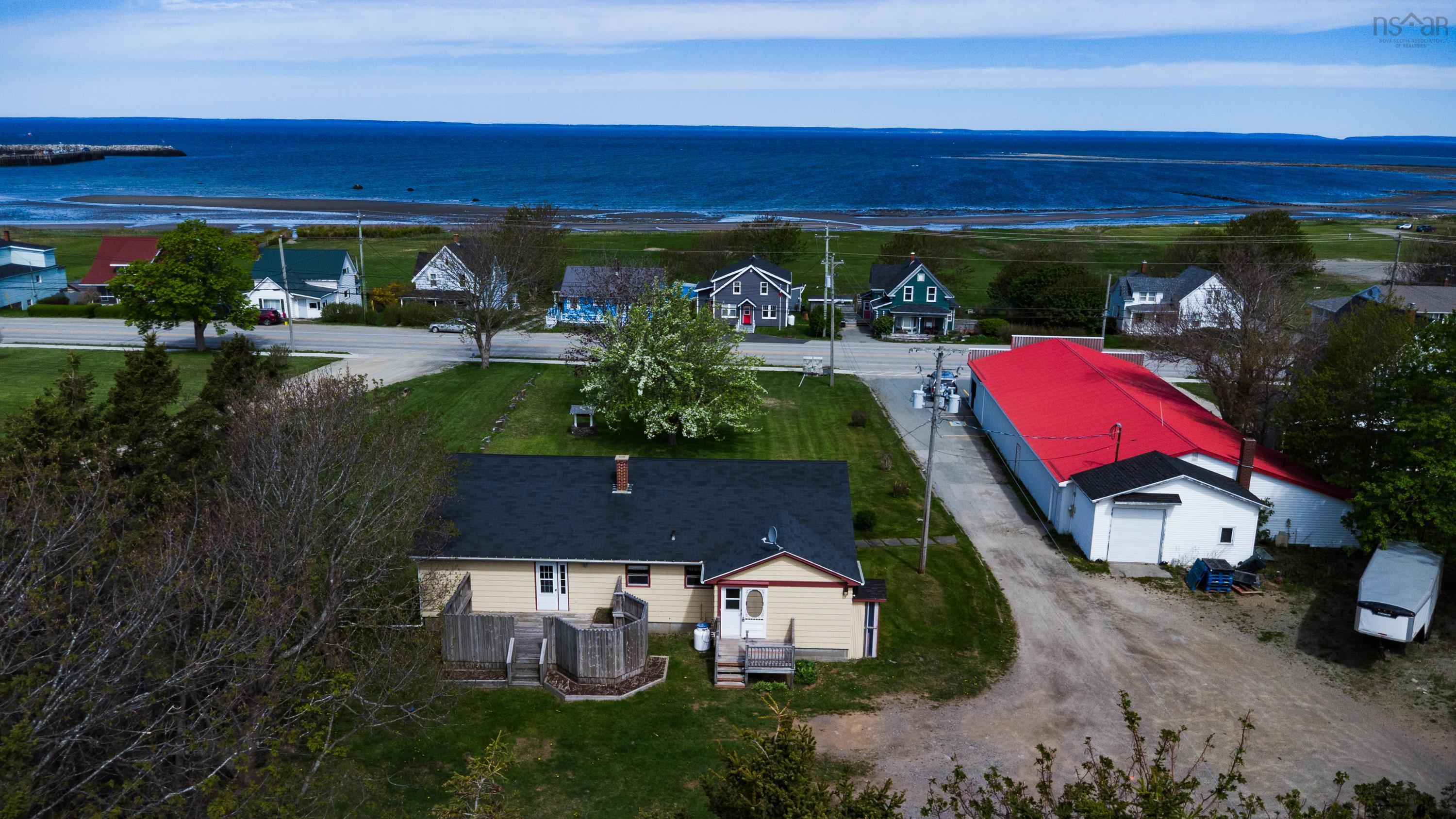 $279,000.00: 8370 Highway 1, Meteghan