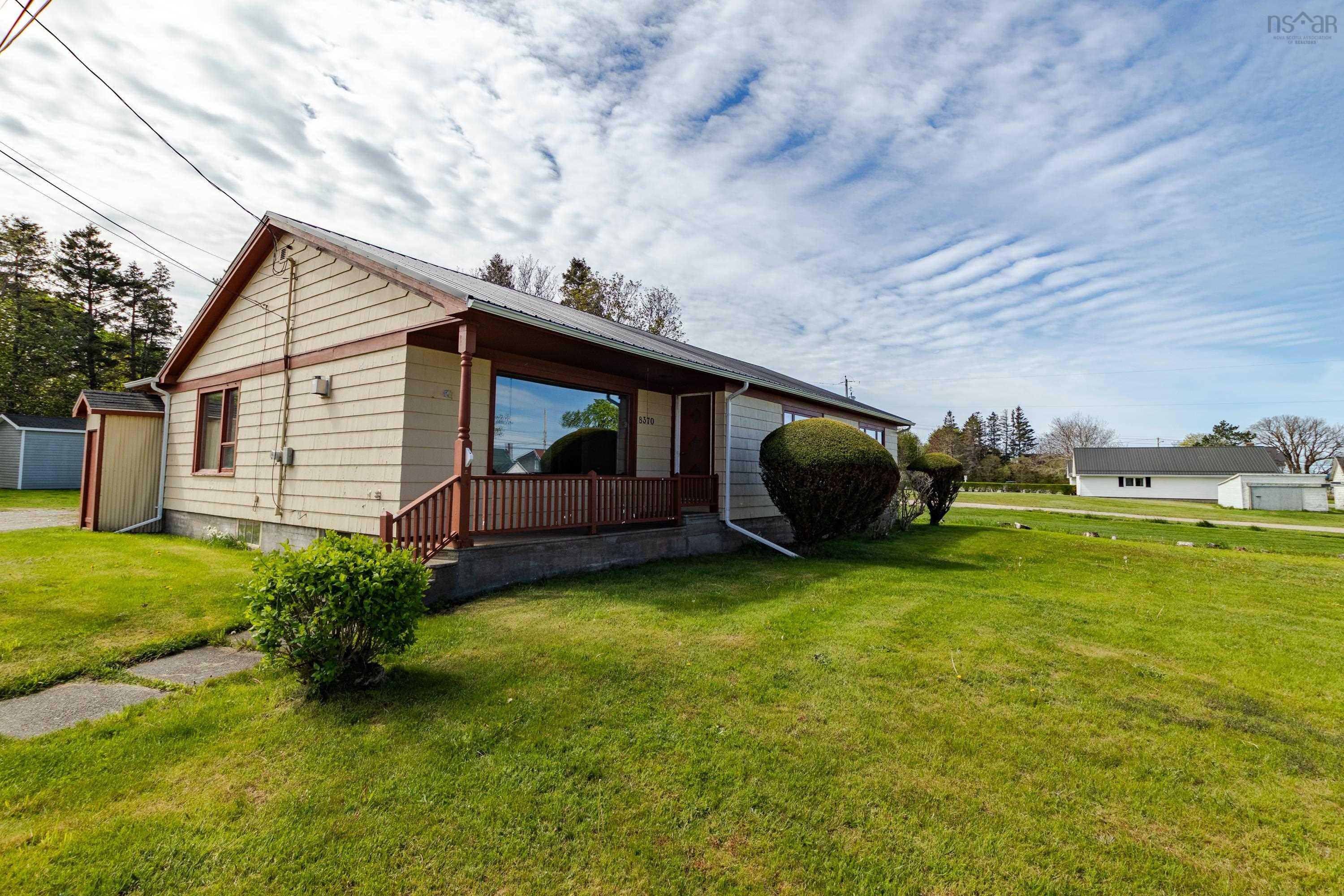 $279,000.00: 8370 Highway 1, Meteghan