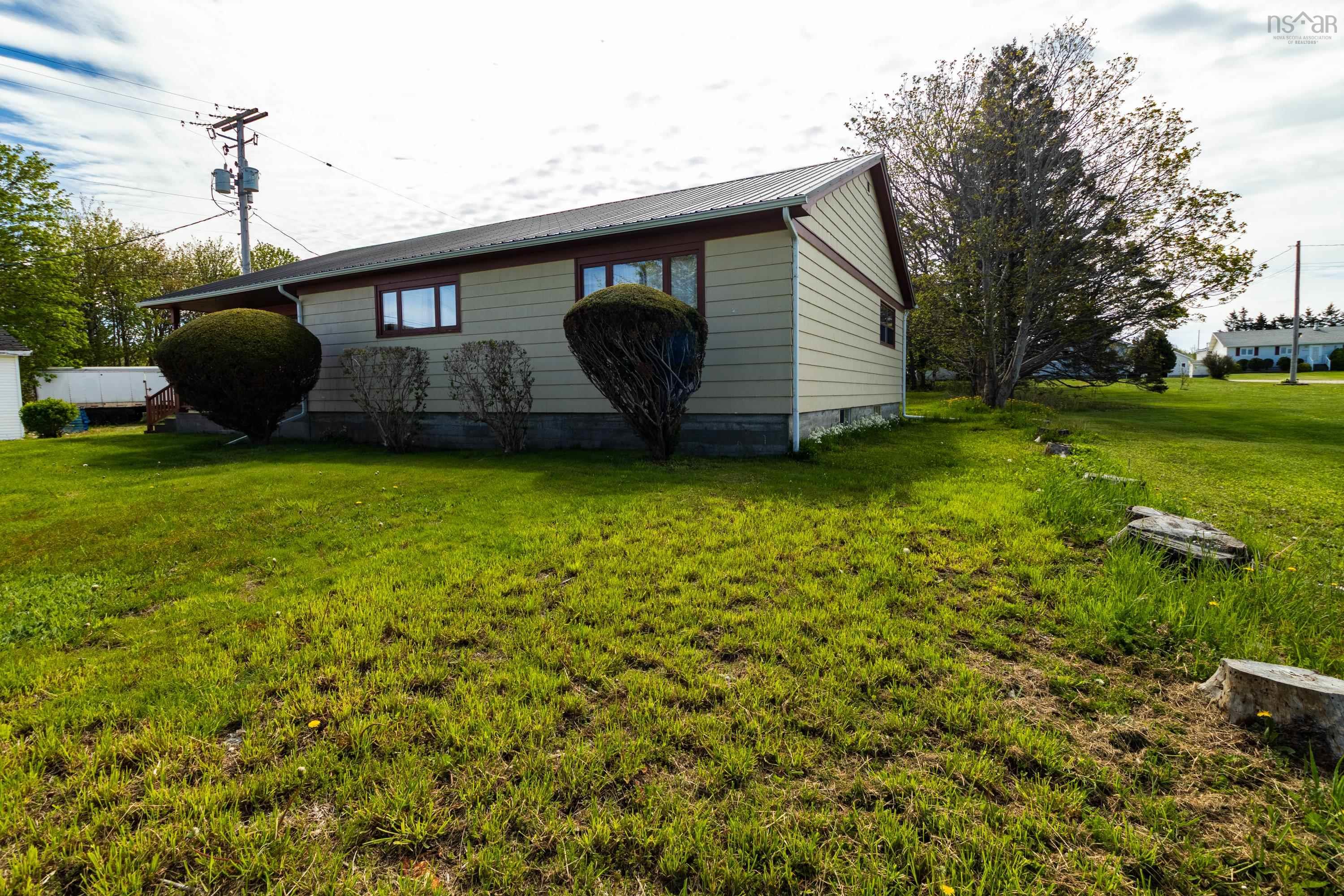 $279,000.00: 8370 Highway 1, Meteghan