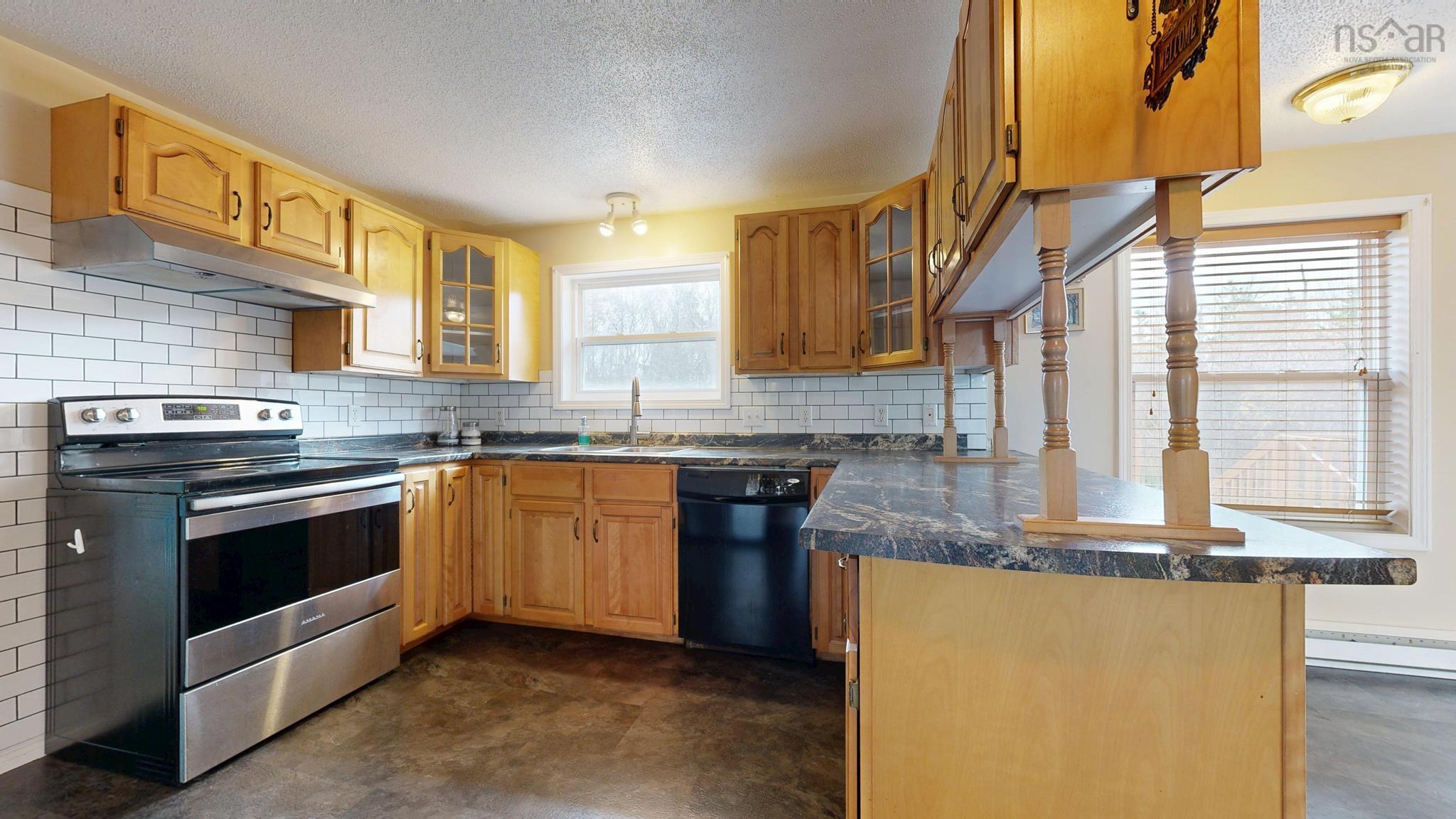 $465,000.00: 2905 Highway 3, Brass Hill
