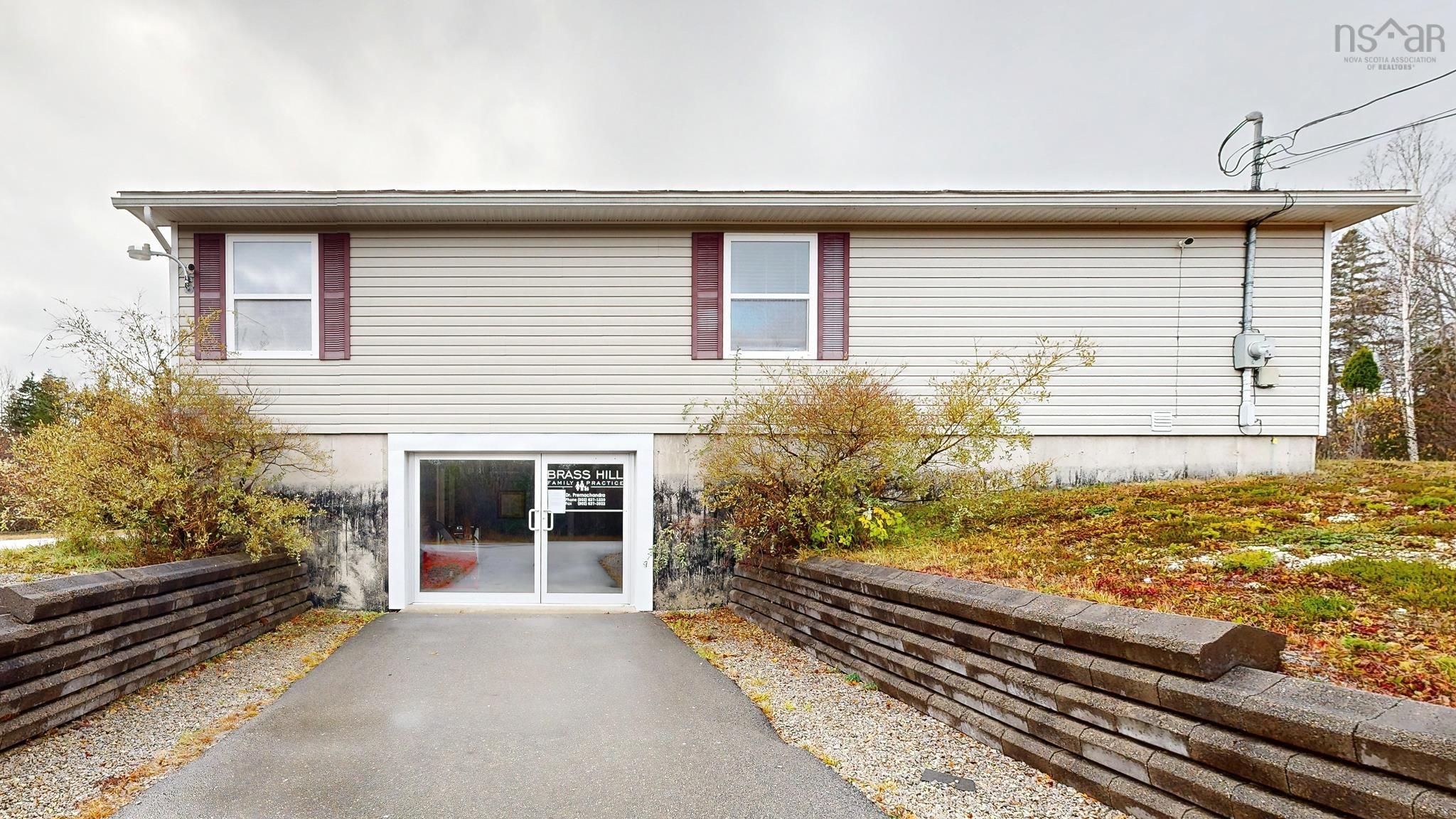 $465,000.00: 2905 Highway 3, Brass Hill