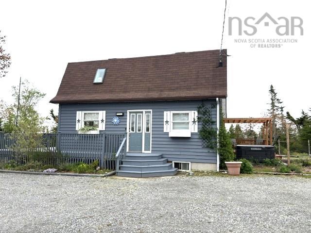 $359,995.00: 1225 Port LaTour Road, Eel Bay