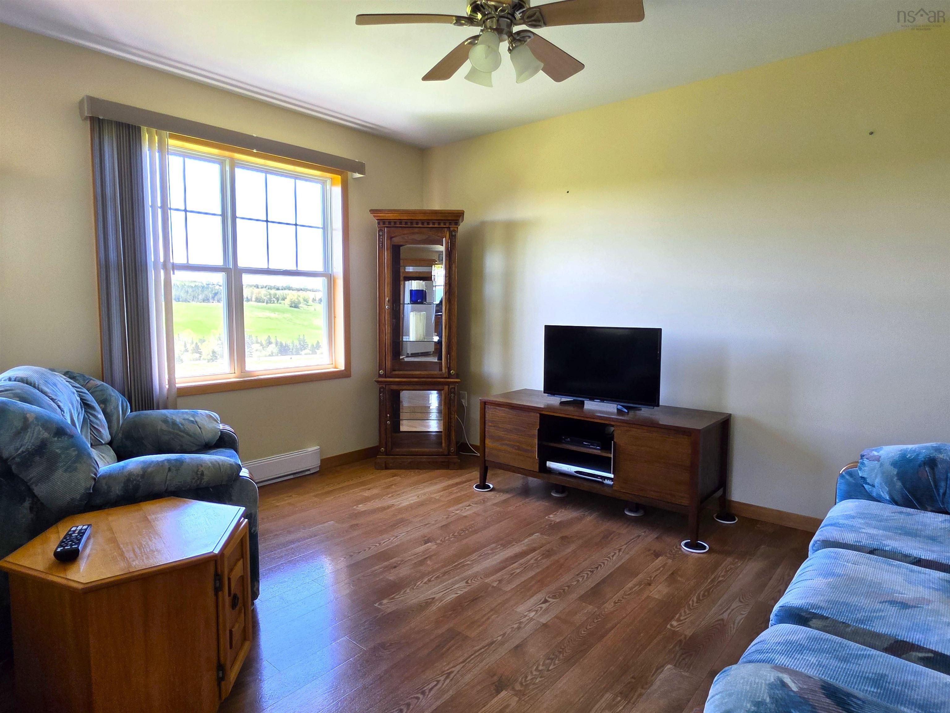 $699,900.00: 150 336 Highway, Newton Mills