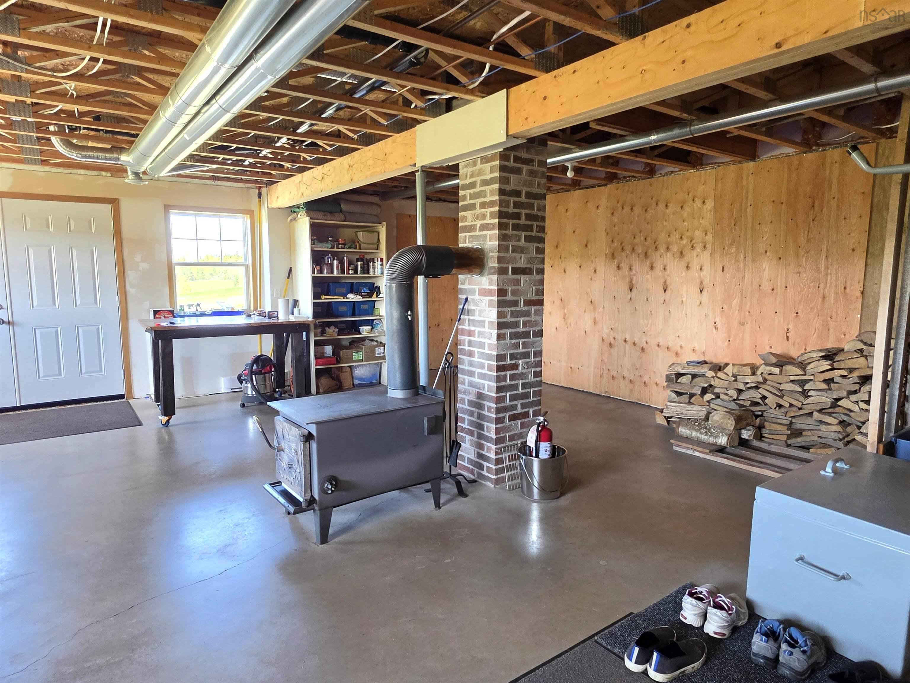 $699,900.00: 150 336 Highway, Newton Mills