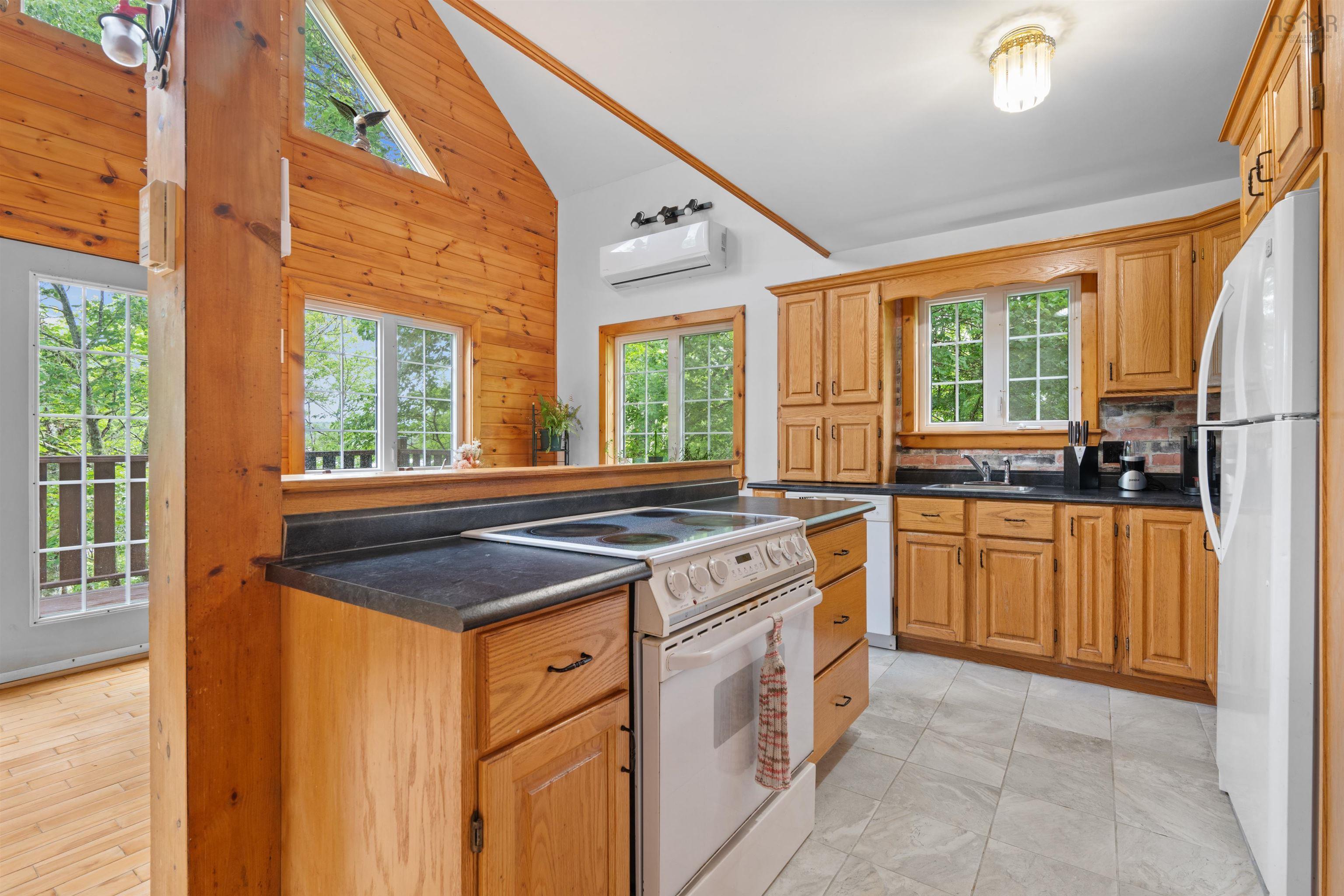 $499,900.00: 59 West Side Road, Sheet Harbour