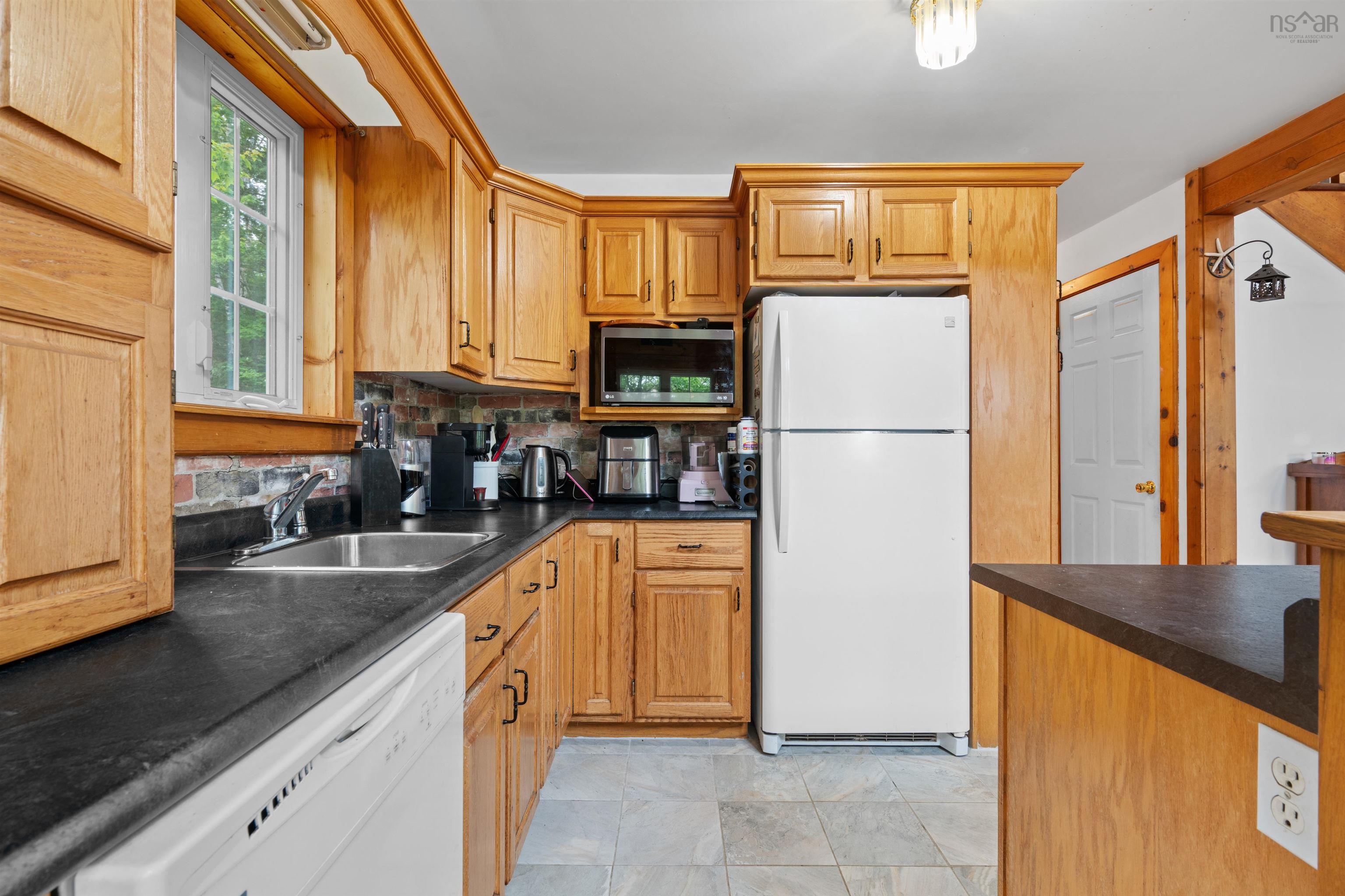 $499,900.00: 59 West Side Road, Sheet Harbour