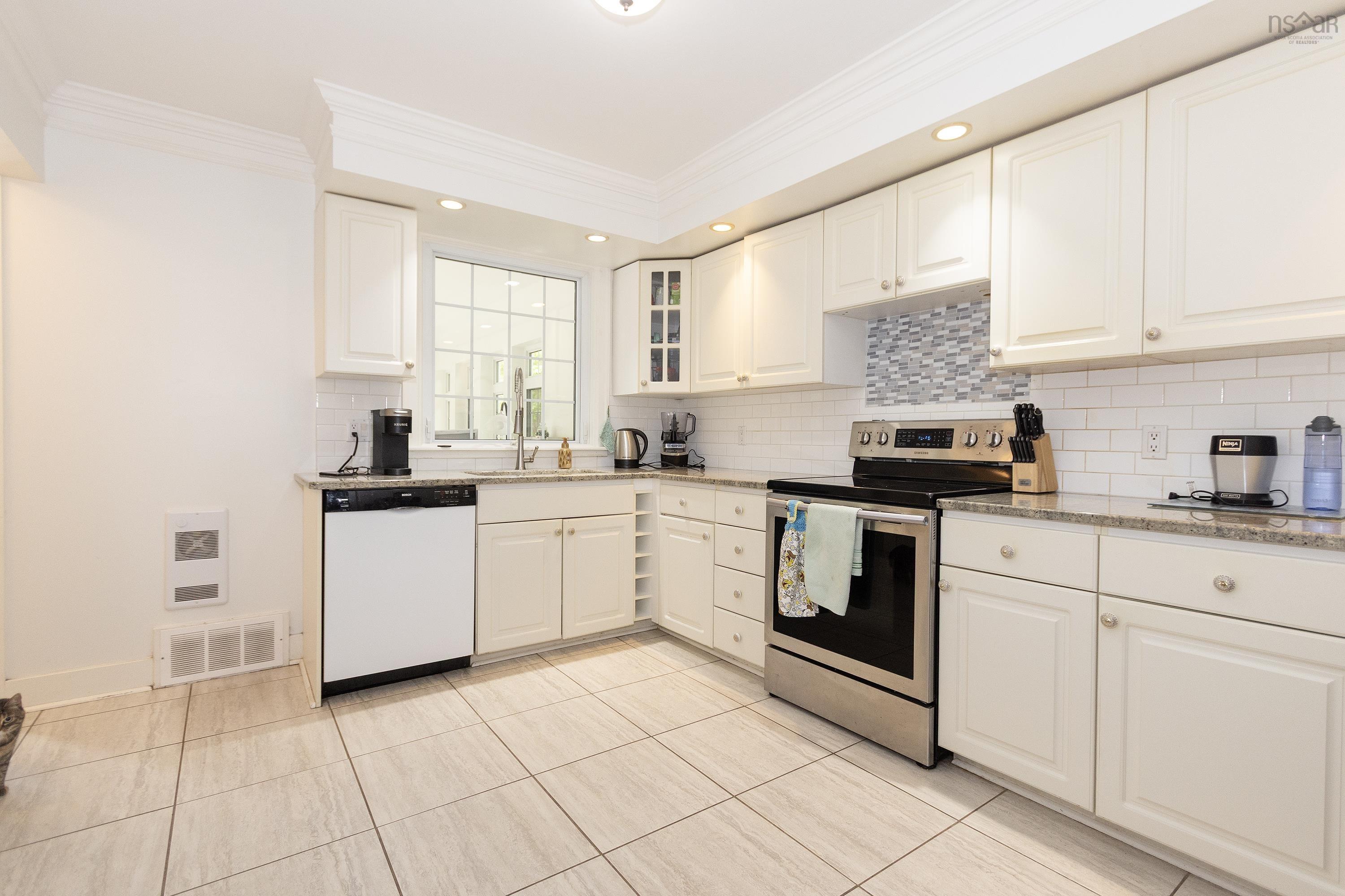 $529,900.00: 2 Lamy Street, Amherst