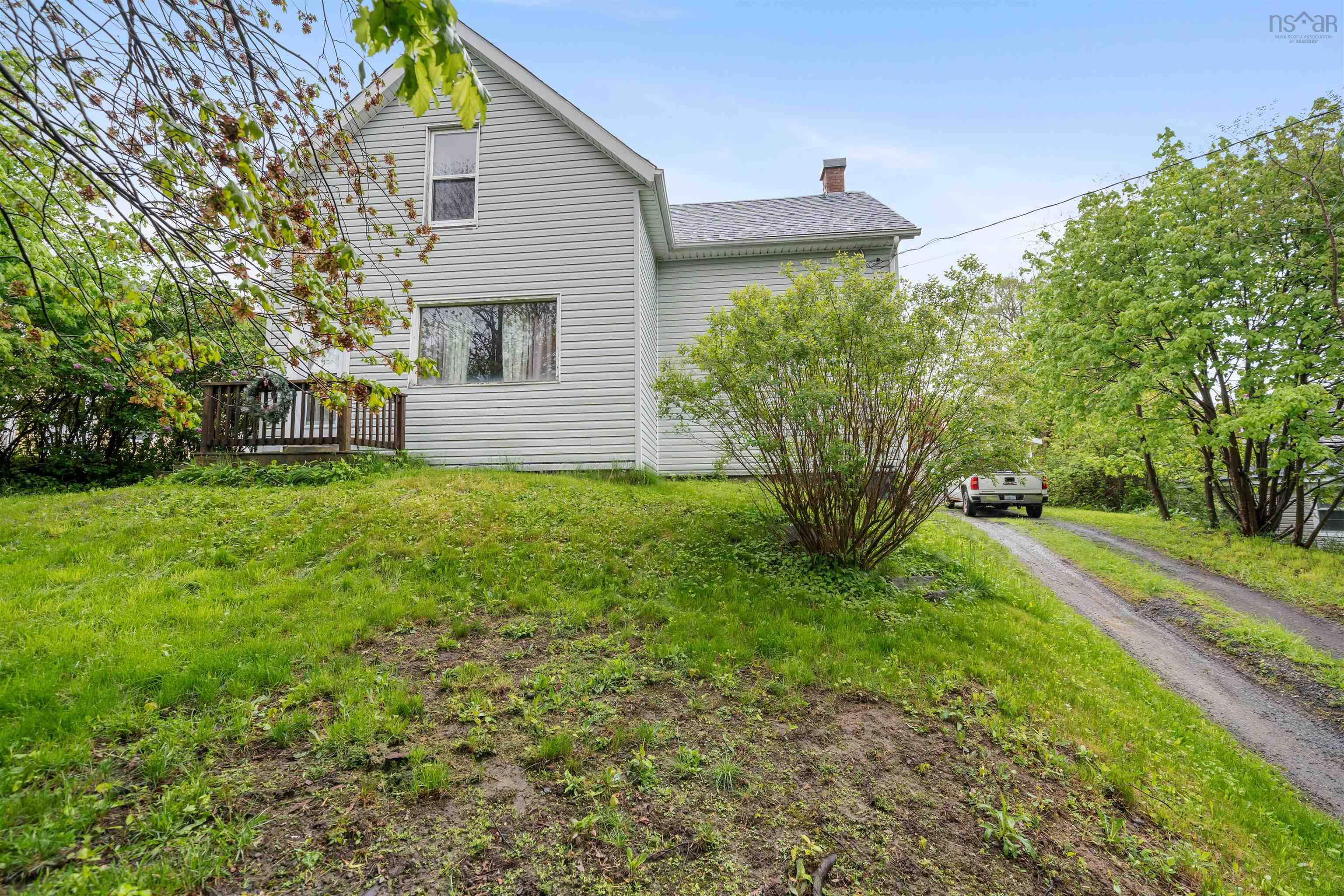 $187,900.00: 50 High Street, Trenton