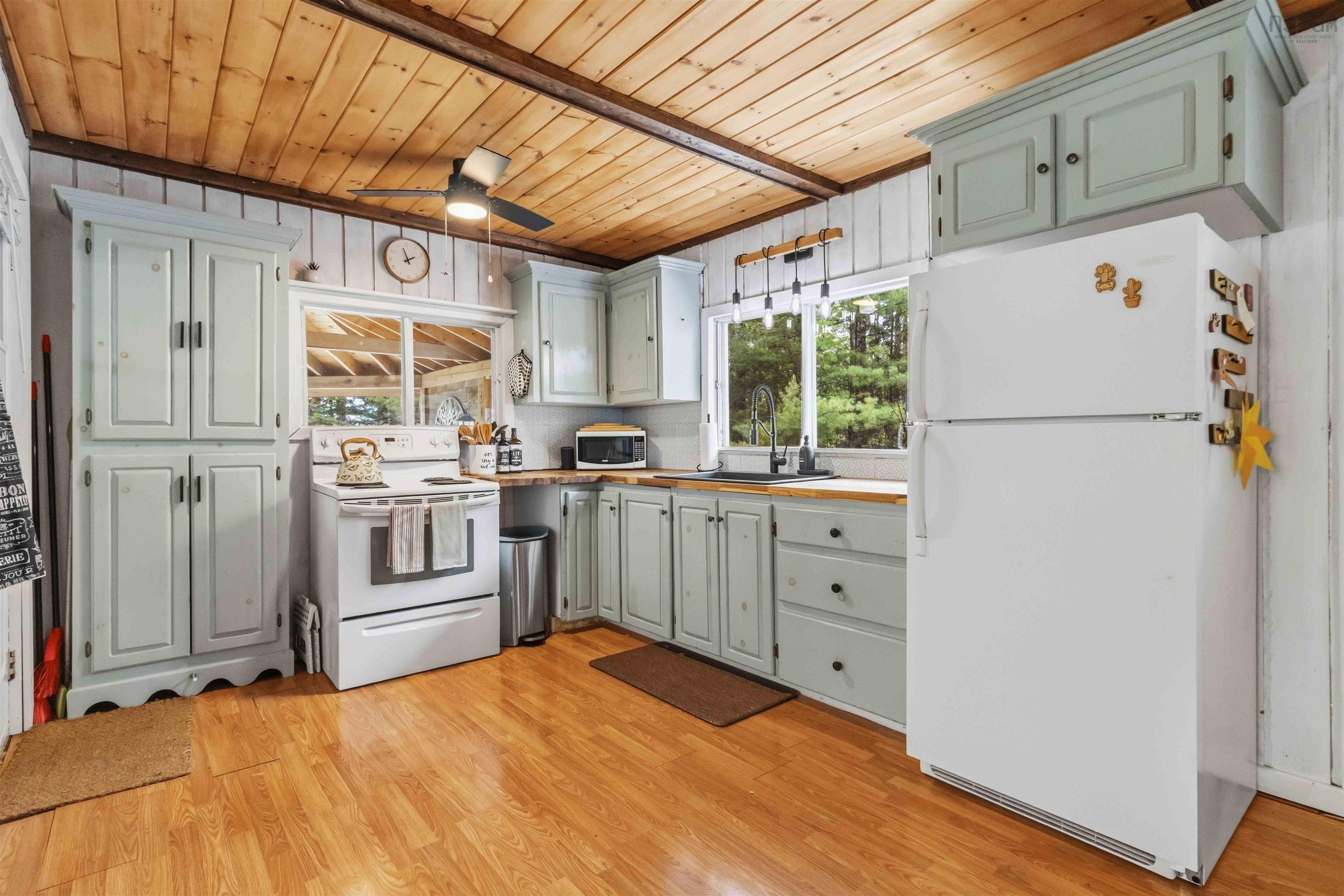 $599,900.00: 107 Pine Point Way, Molega North
