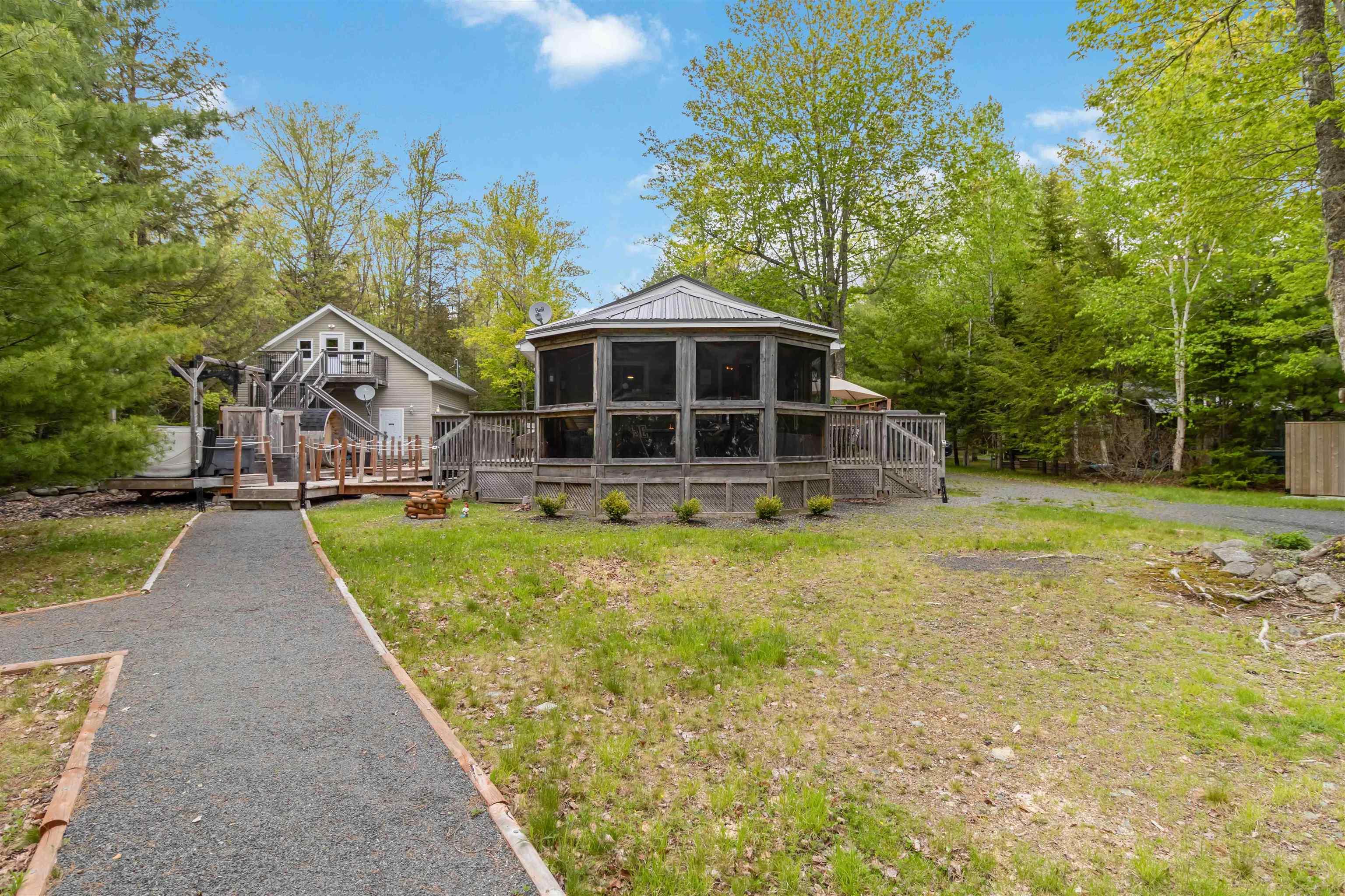 $599,900.00: 107 Pine Point Way, Molega North