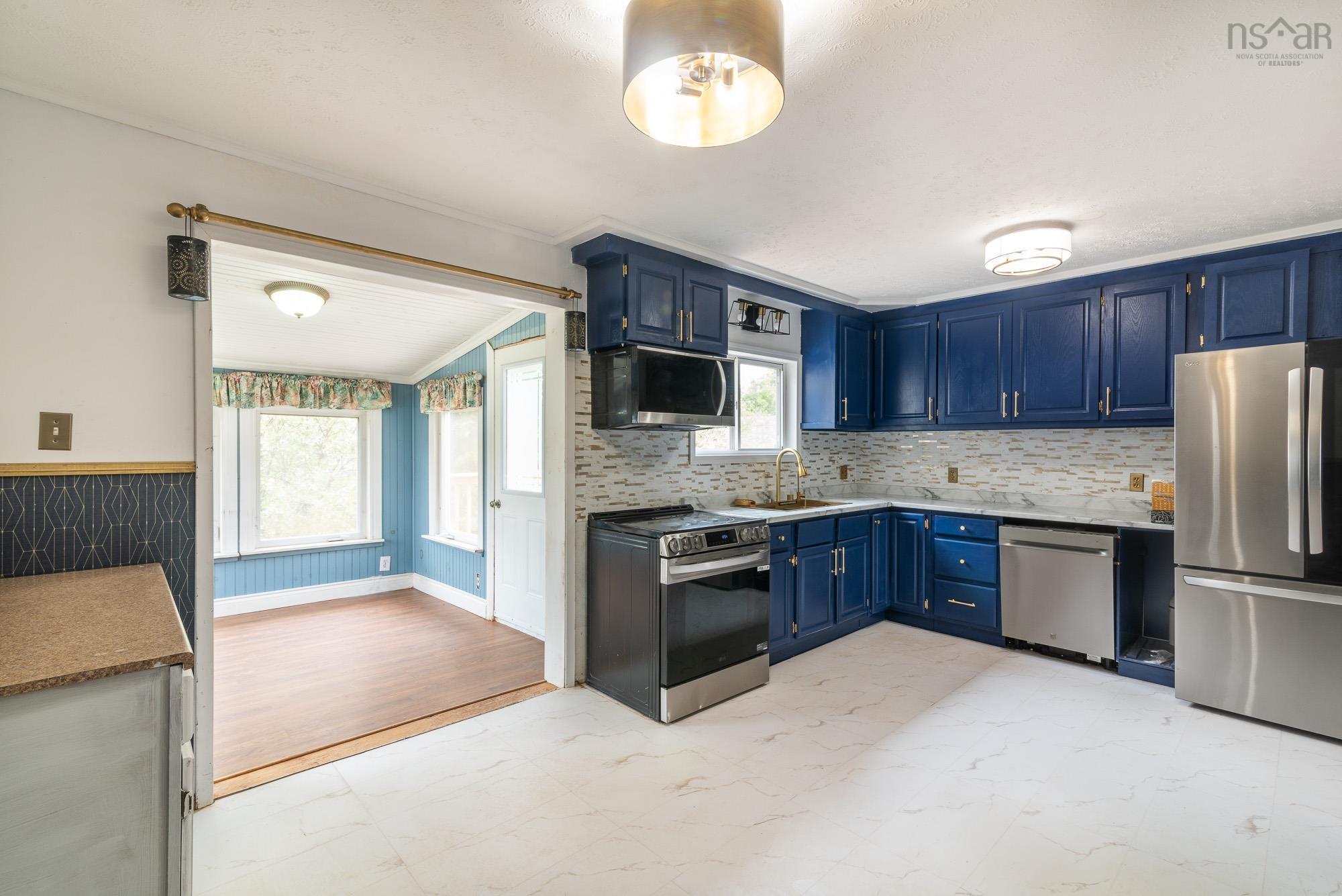$259,900.00: 49 Hill Street, Amherst