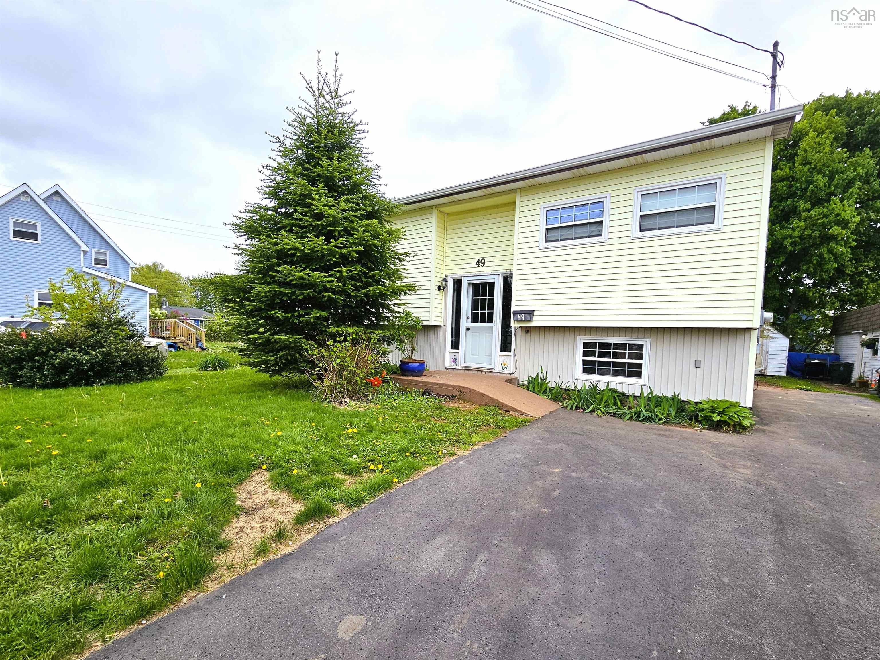 $259,900.00: 49 Hill Street, Amherst