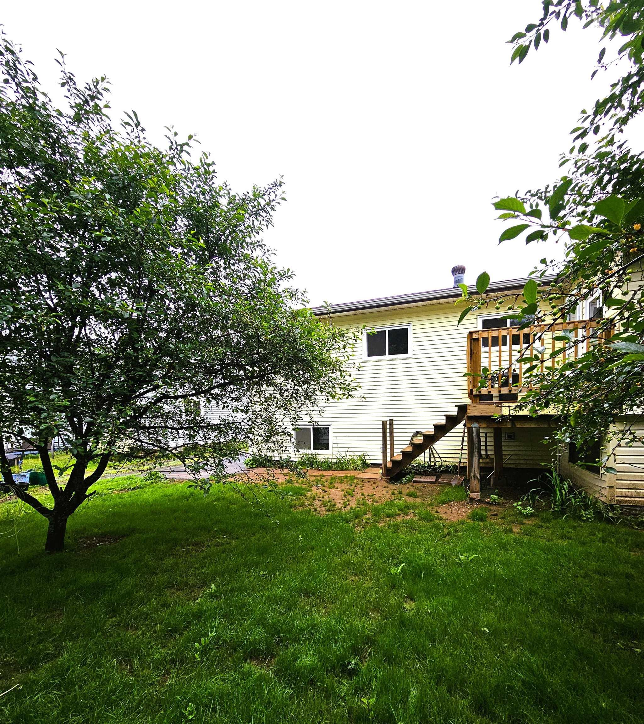 $259,900.00: 49 Hill Street, Amherst