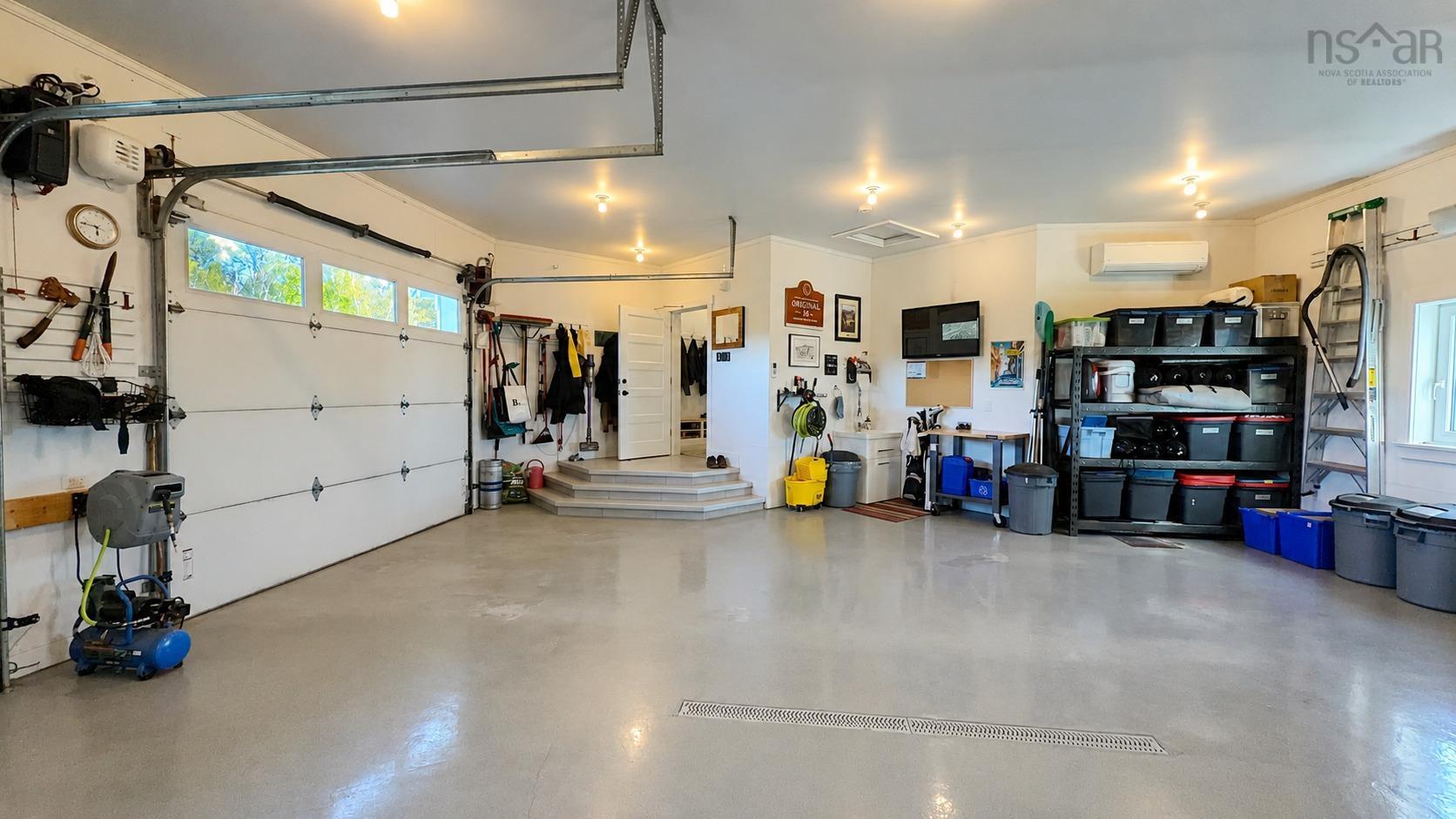 $1,650,000.00: 40 Heritage Lane, Pomquet