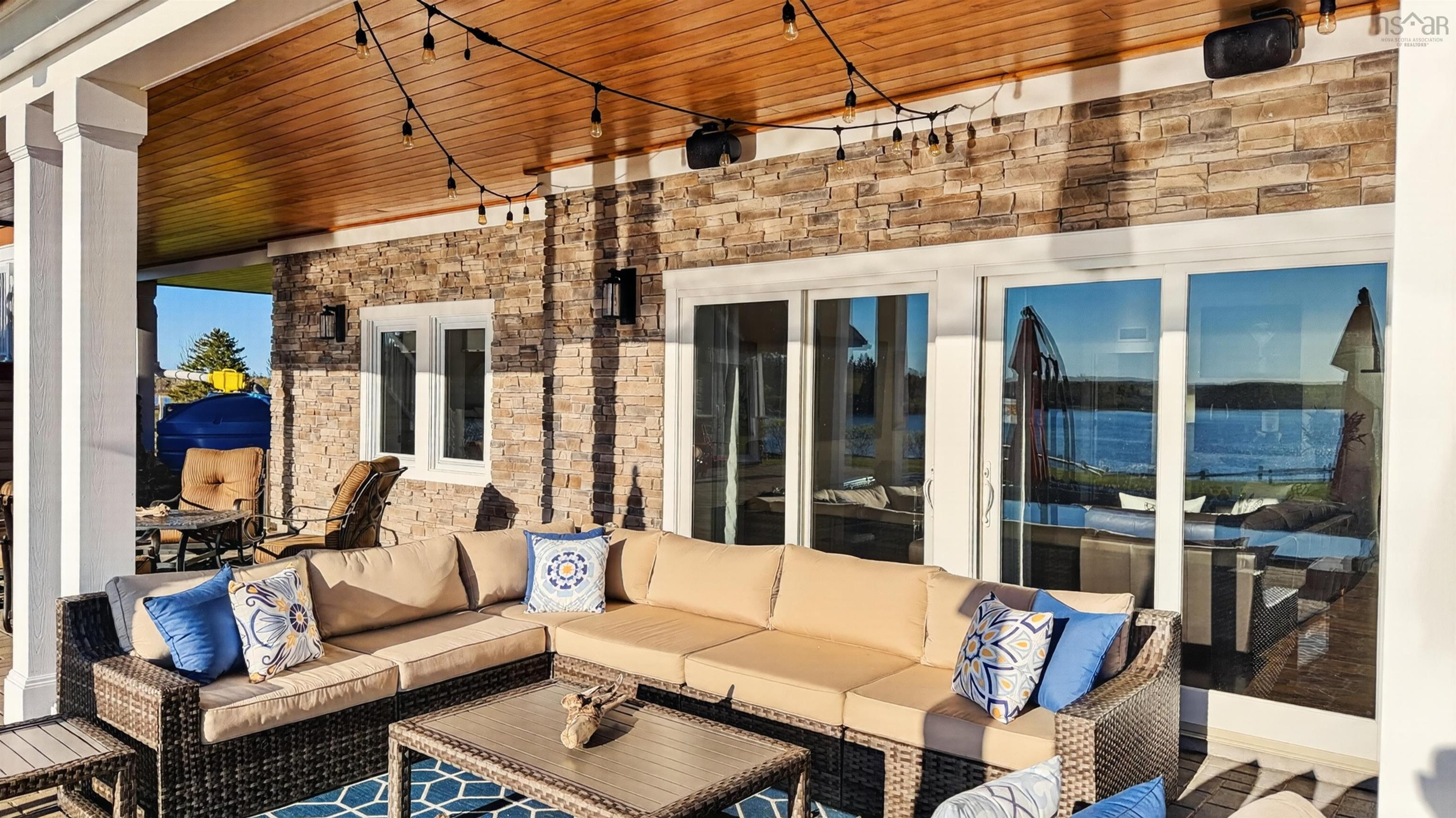 $1,650,000.00: 40 Heritage Lane, Pomquet
