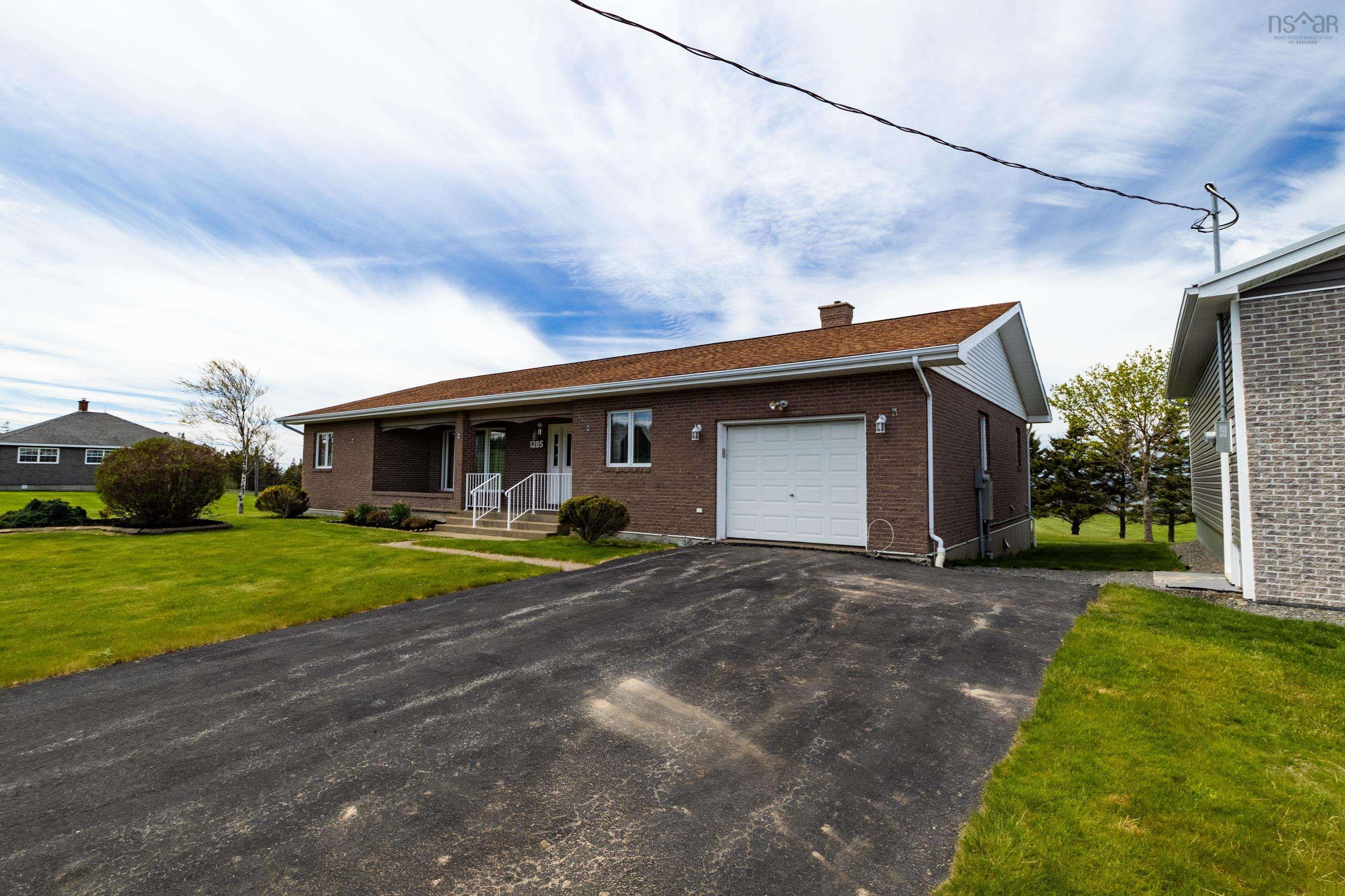 $575,000.00: 1285 Highway 1, Little Brook