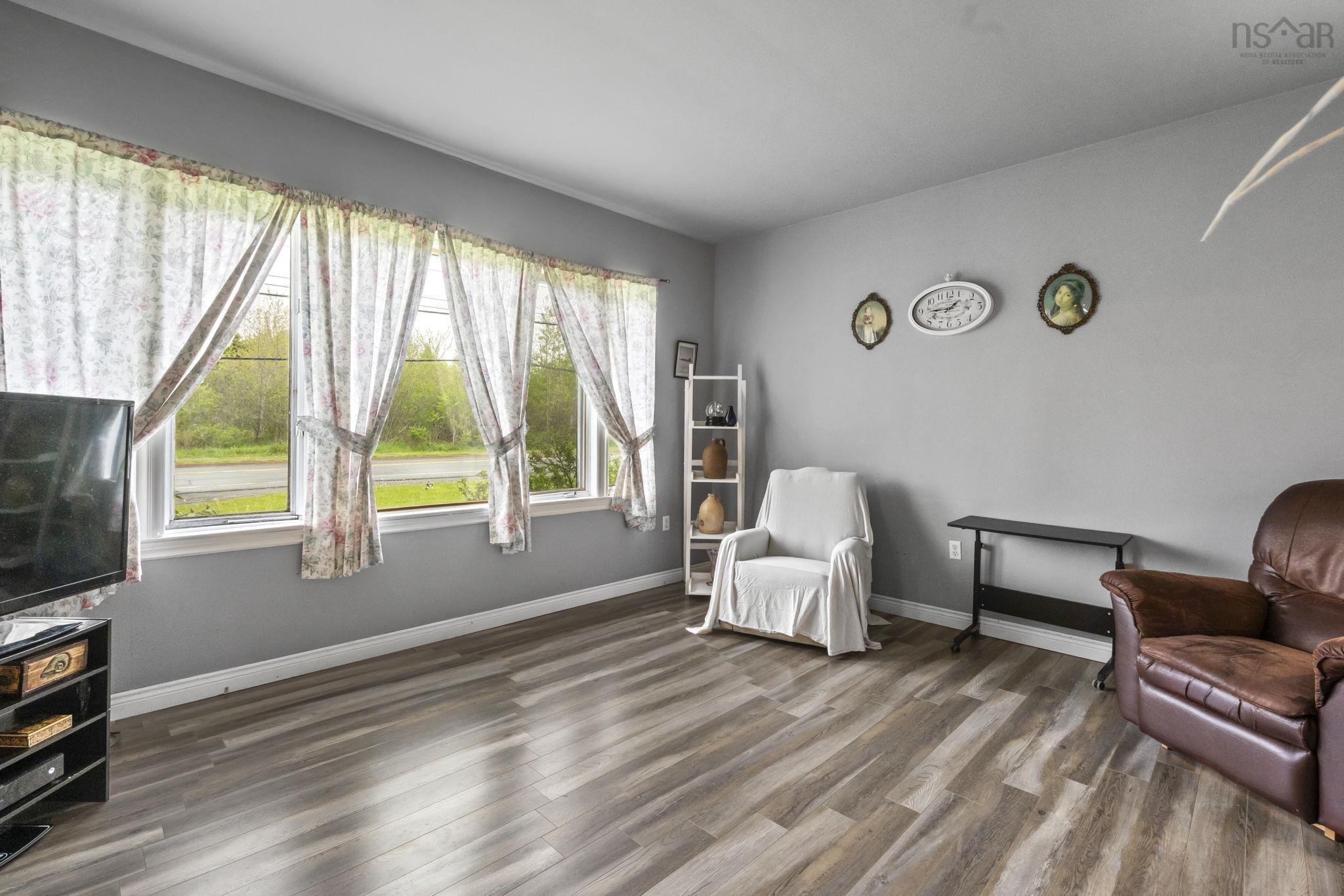 $399,900.00: 1335 Highway 2, Lantz