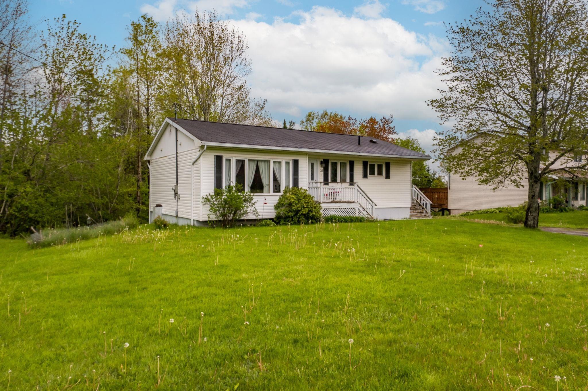 $399,900.00: 1335 Highway 2, Lantz