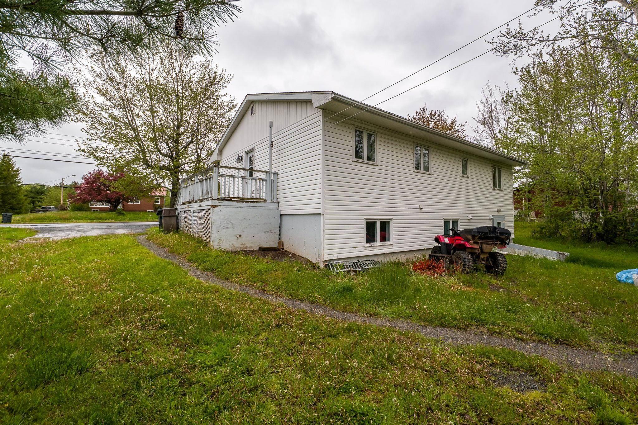 $399,900.00: 1335 Highway 2, Lantz