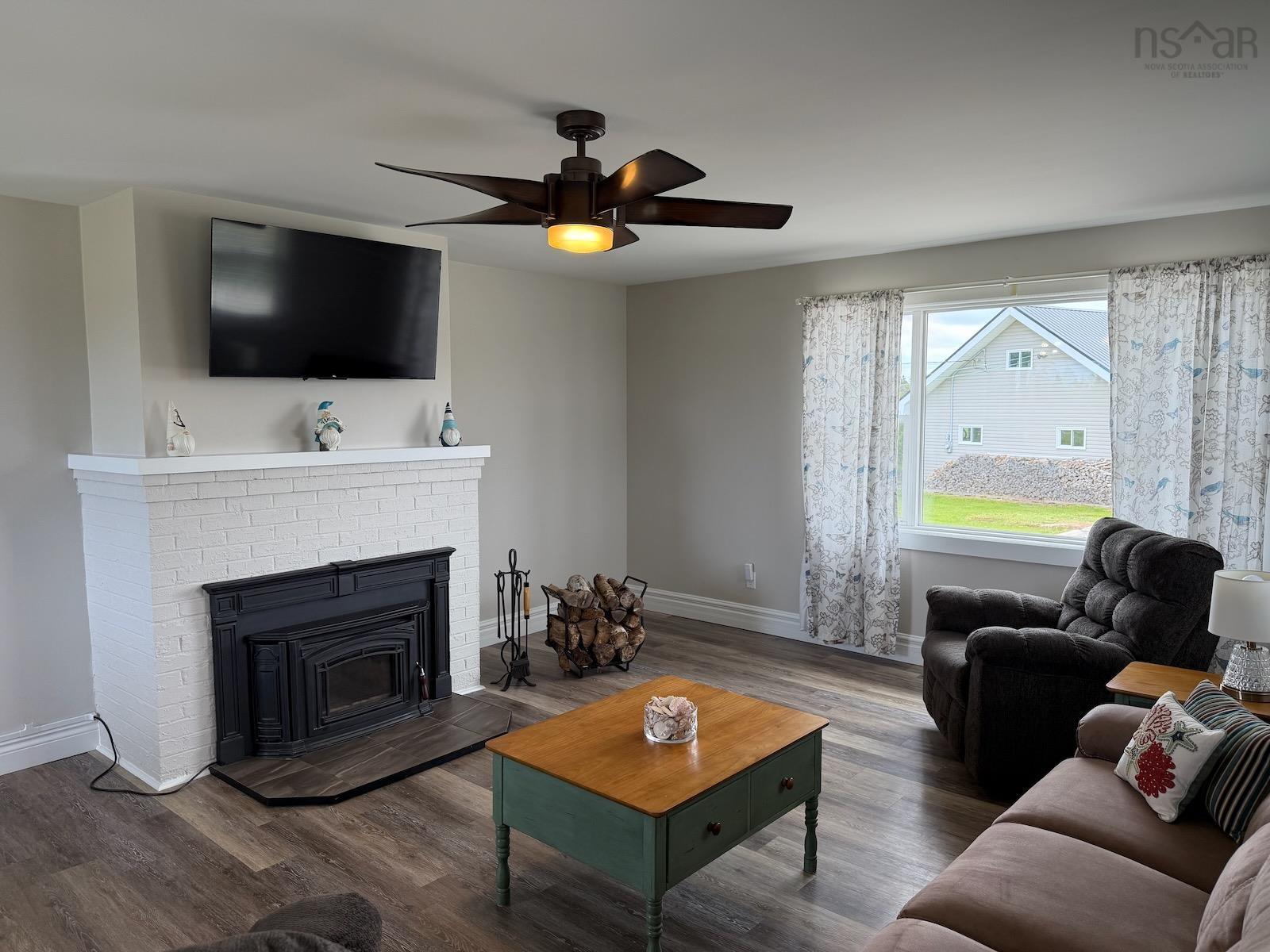 $499,900.00: 3160 Main Shore Road, Port Maitland