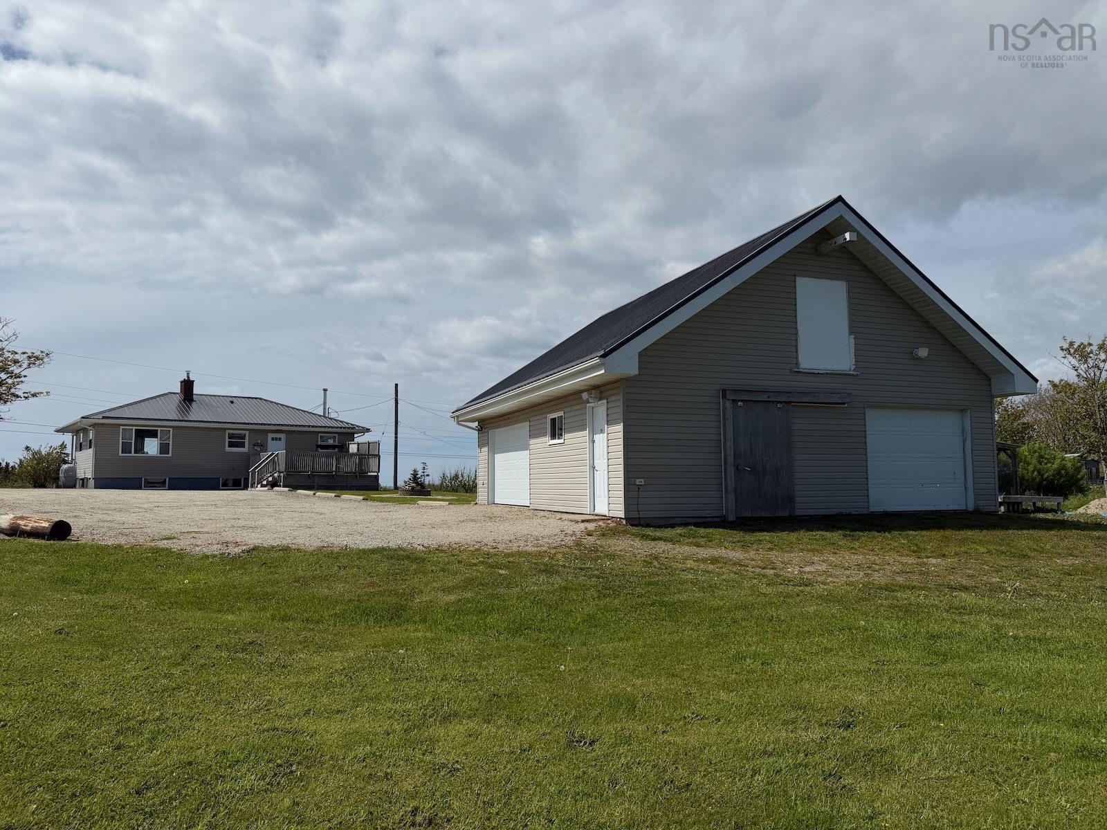$499,900.00: 3160 Main Shore Road, Port Maitland