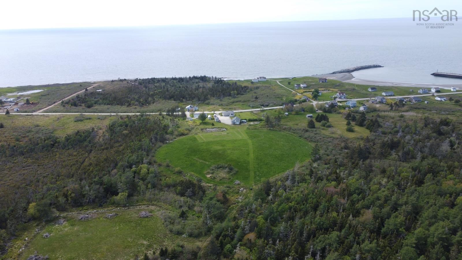 $499,900.00: 3160 Main Shore Road, Port Maitland
