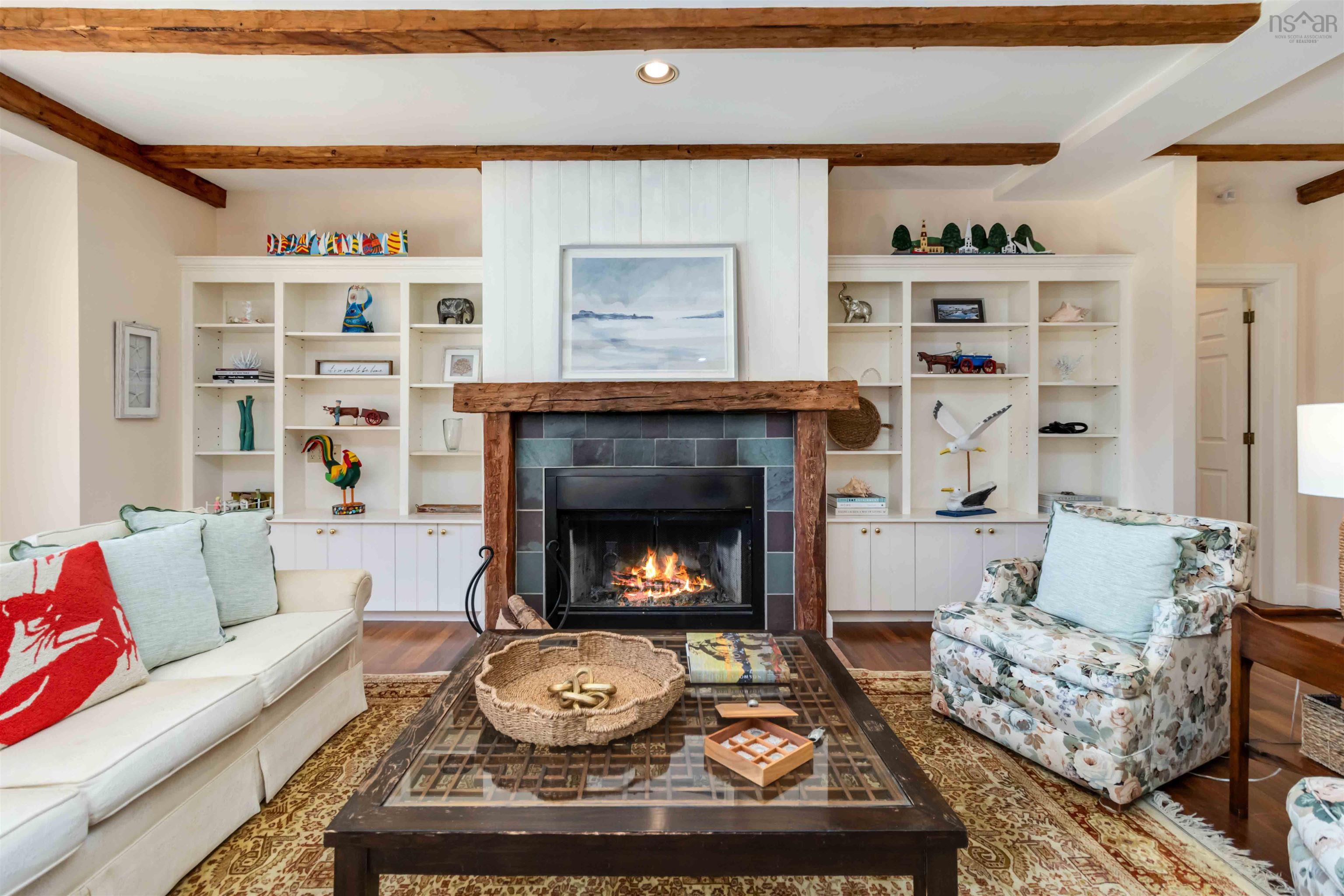 $1,600,000.00: 626 Sleepy Hollow Road, Oakland
