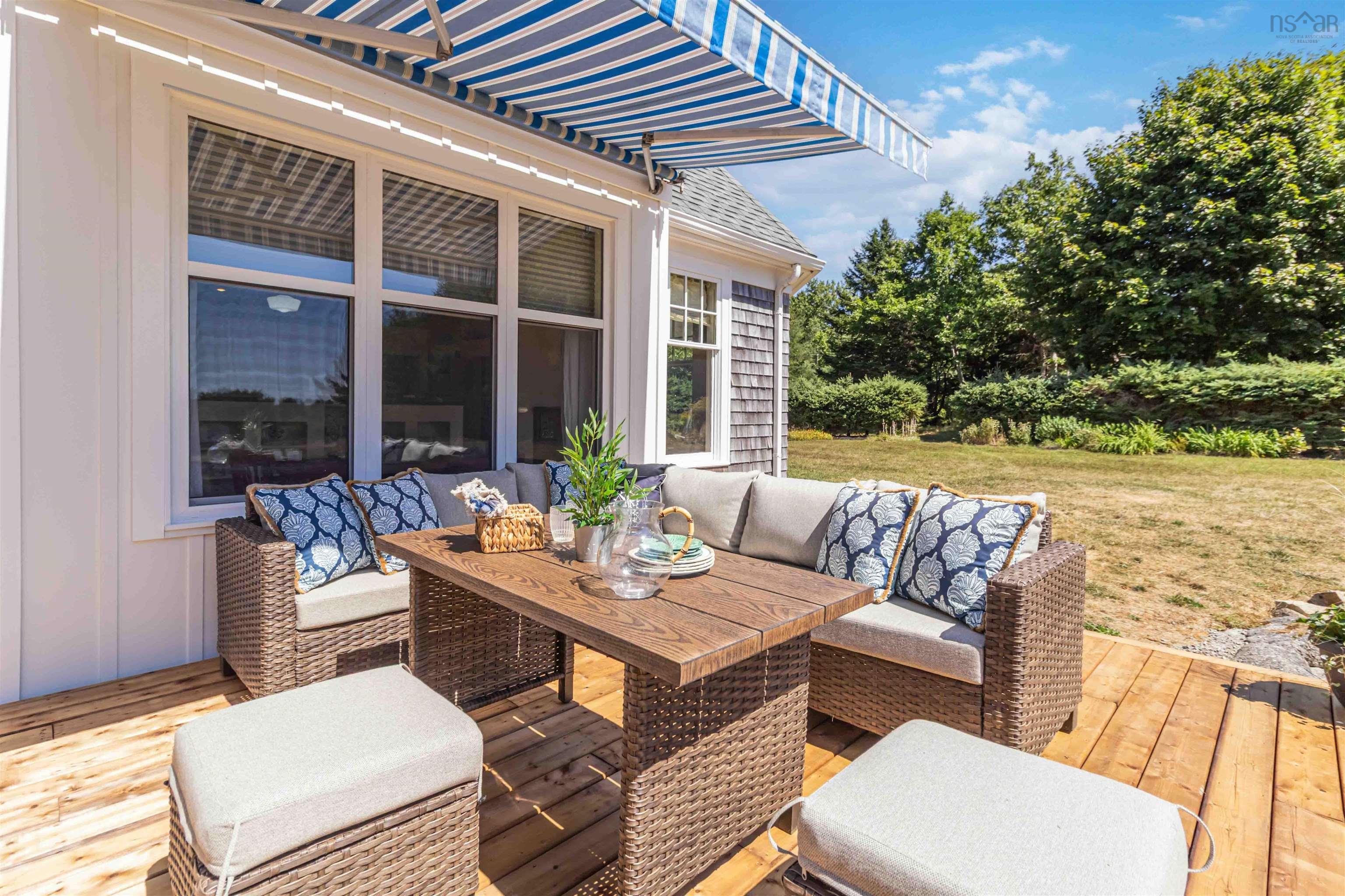 $1,600,000.00: 626 Sleepy Hollow Road, Oakland