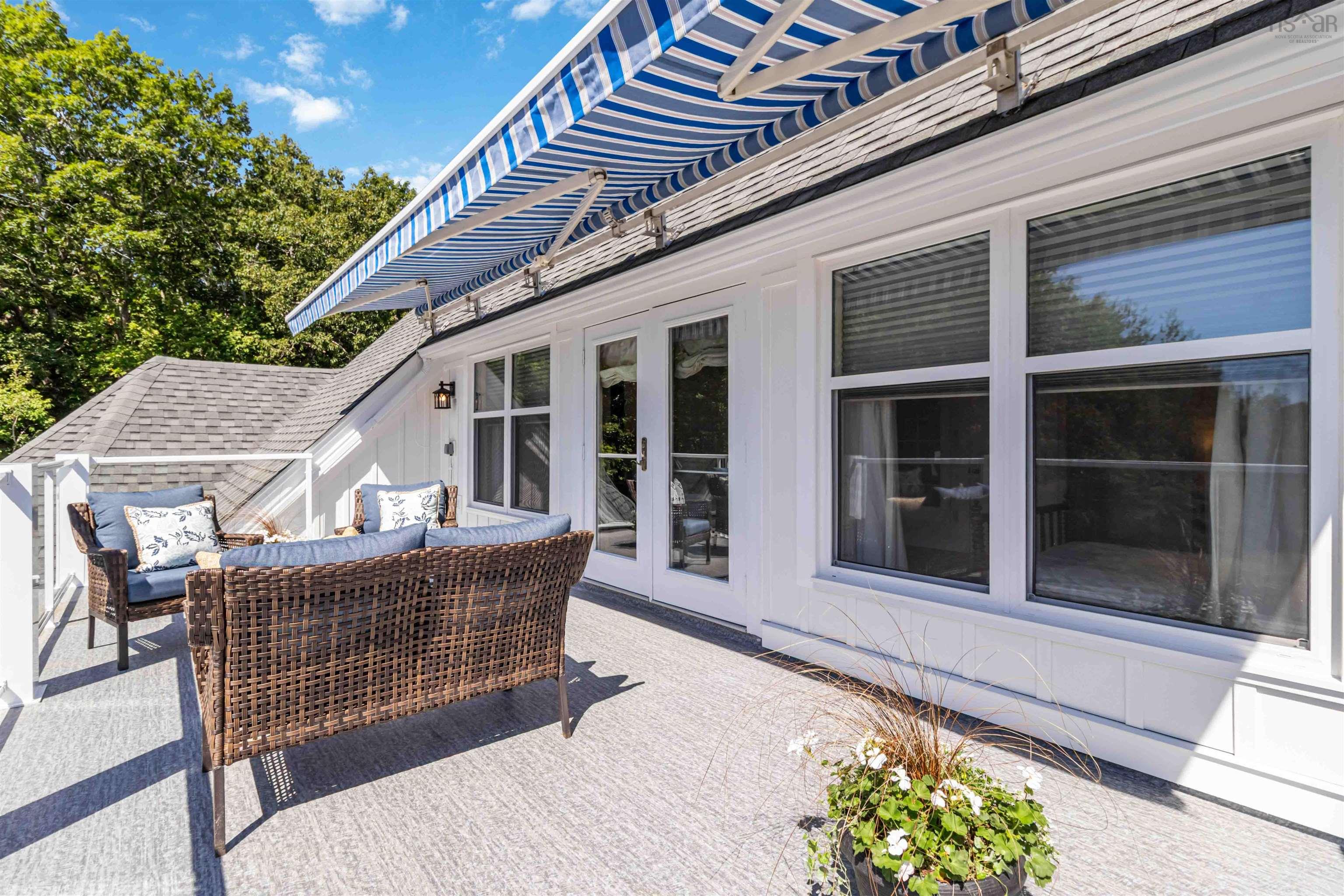 $1,600,000.00: 626 Sleepy Hollow Road, Oakland