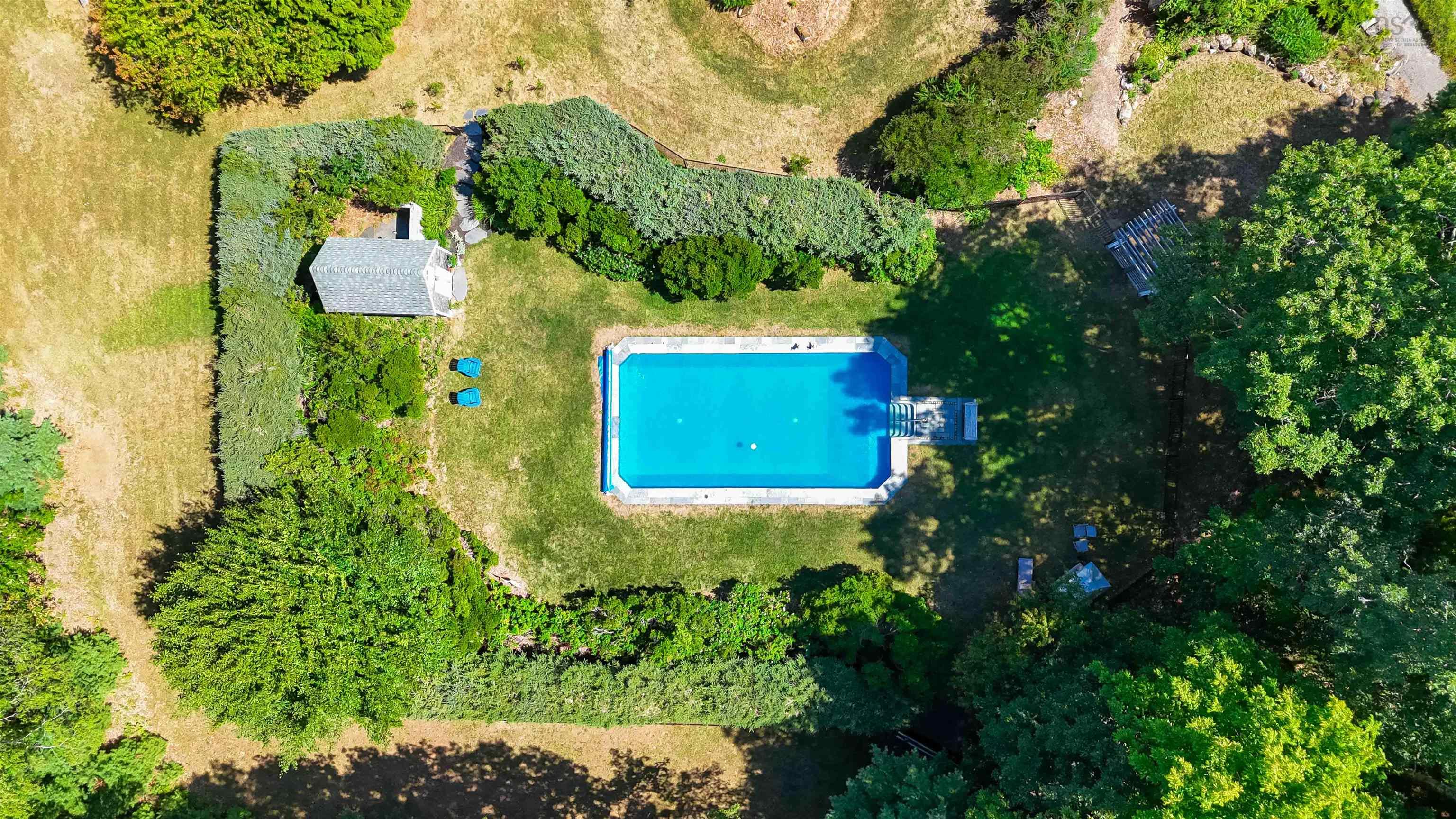 $1,600,000.00: 626 Sleepy Hollow Road, Oakland