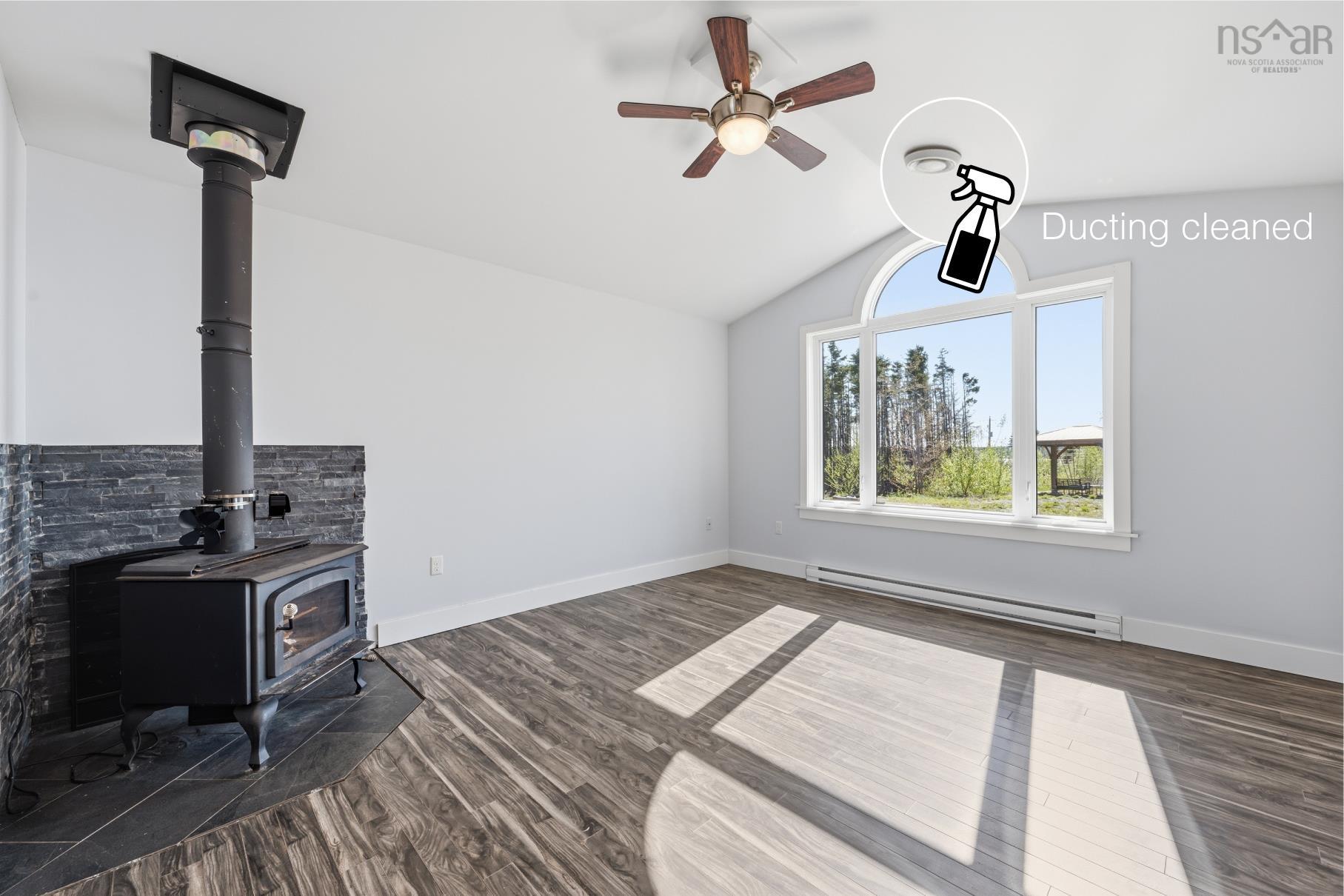 $559,000.00: 281 Heselton Drive, Ostrea Lake