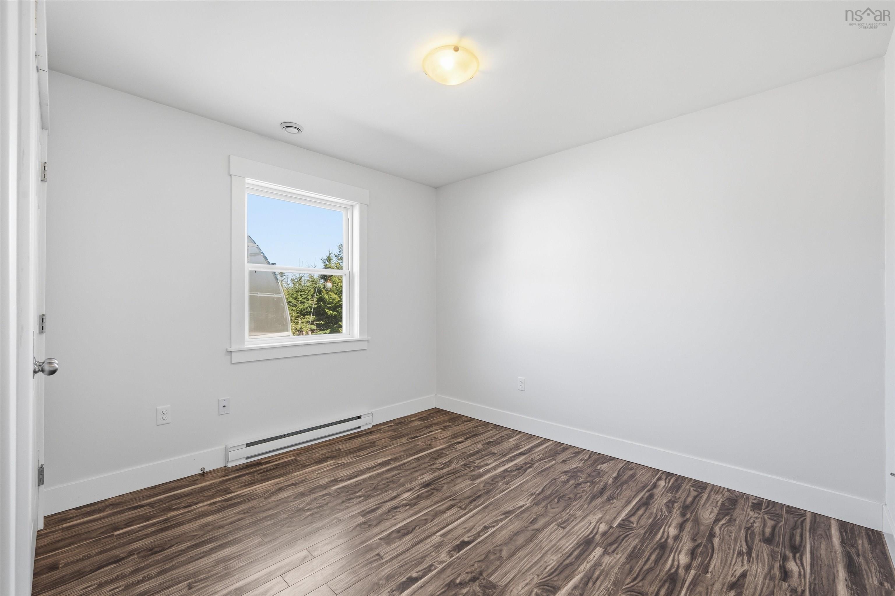 $559,000.00: 281 Heselton Drive, Ostrea Lake