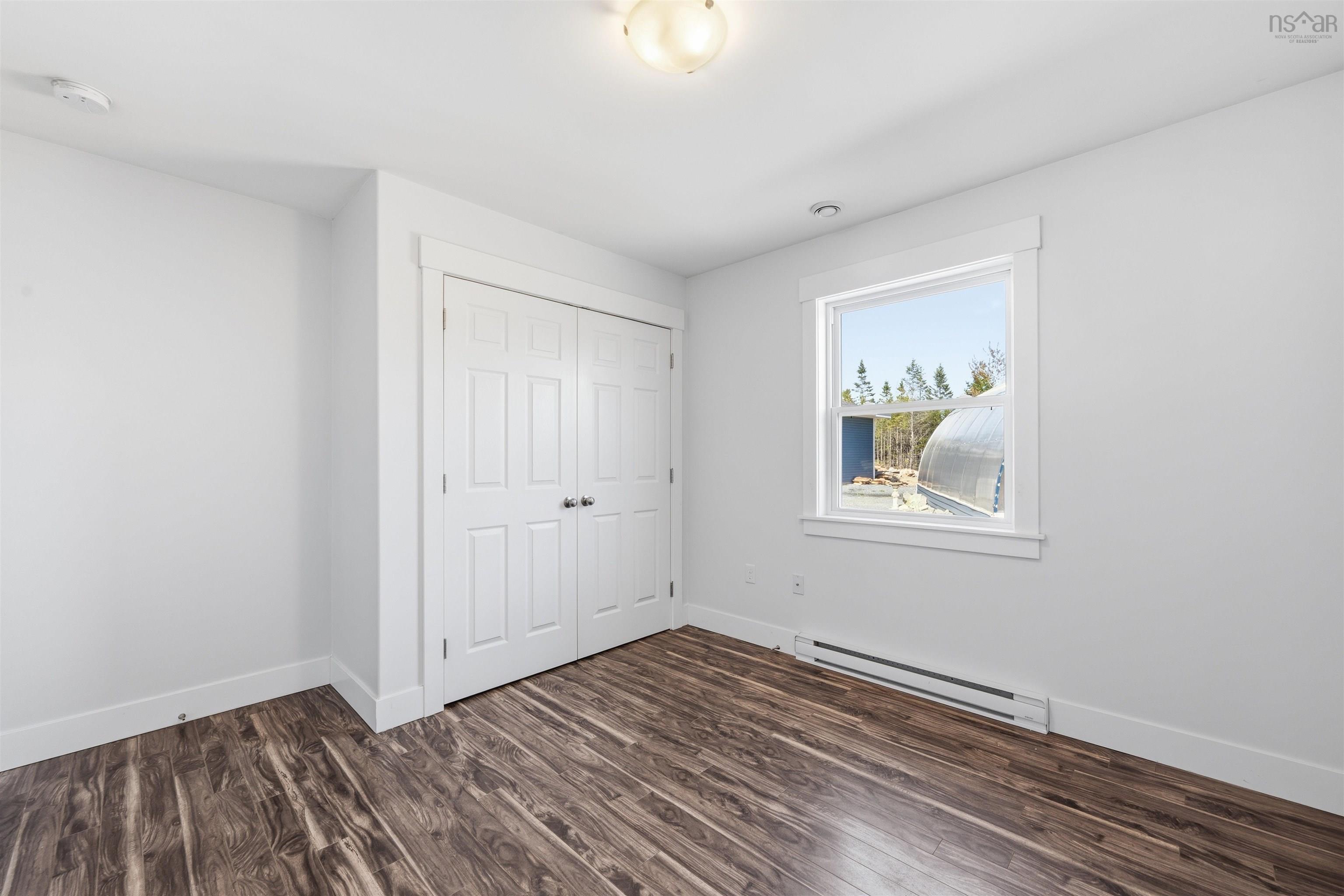 $559,000.00: 281 Heselton Drive, Ostrea Lake
