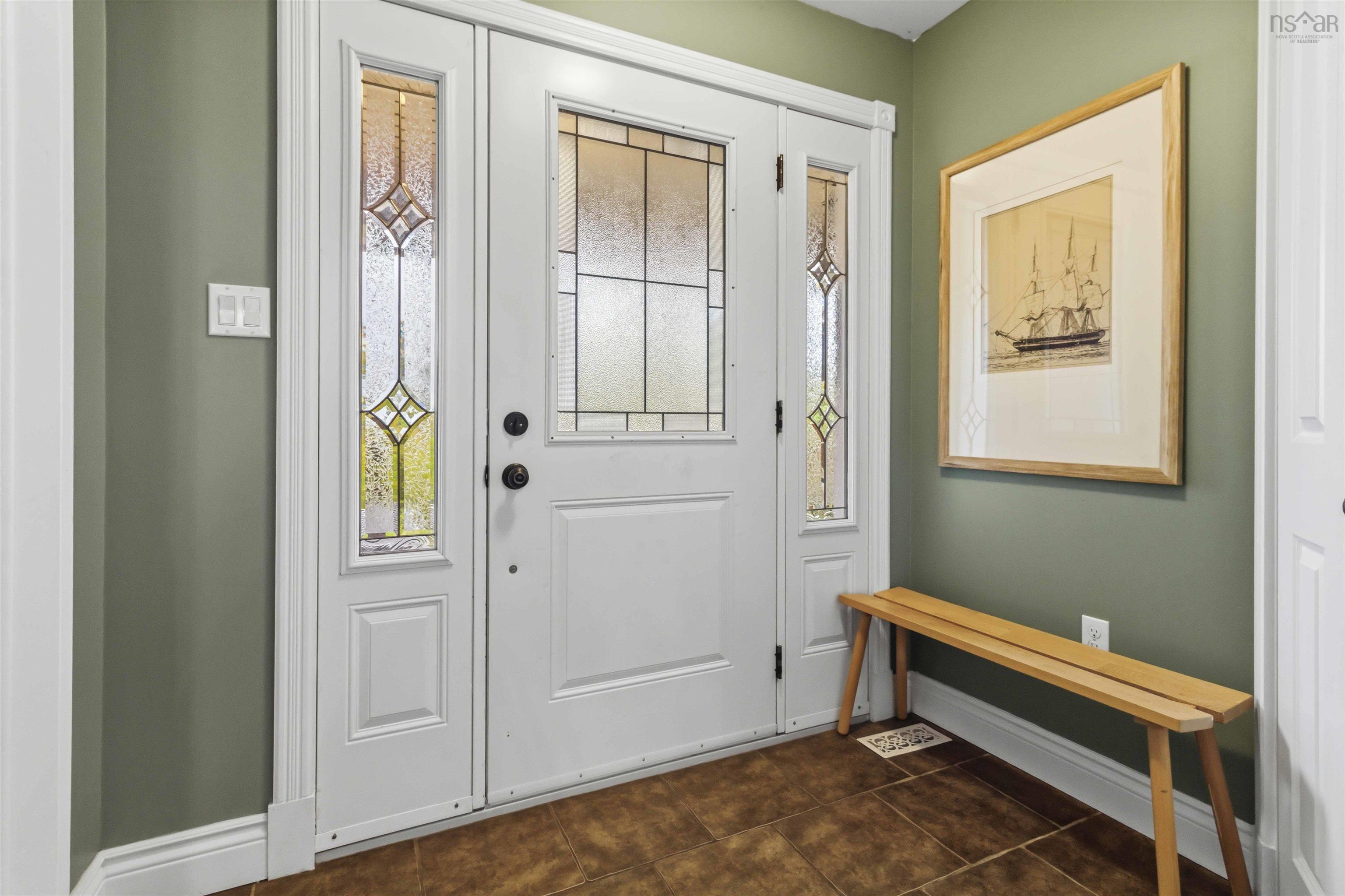 $649,900.00: 100 Clayton Drive, Hubbards