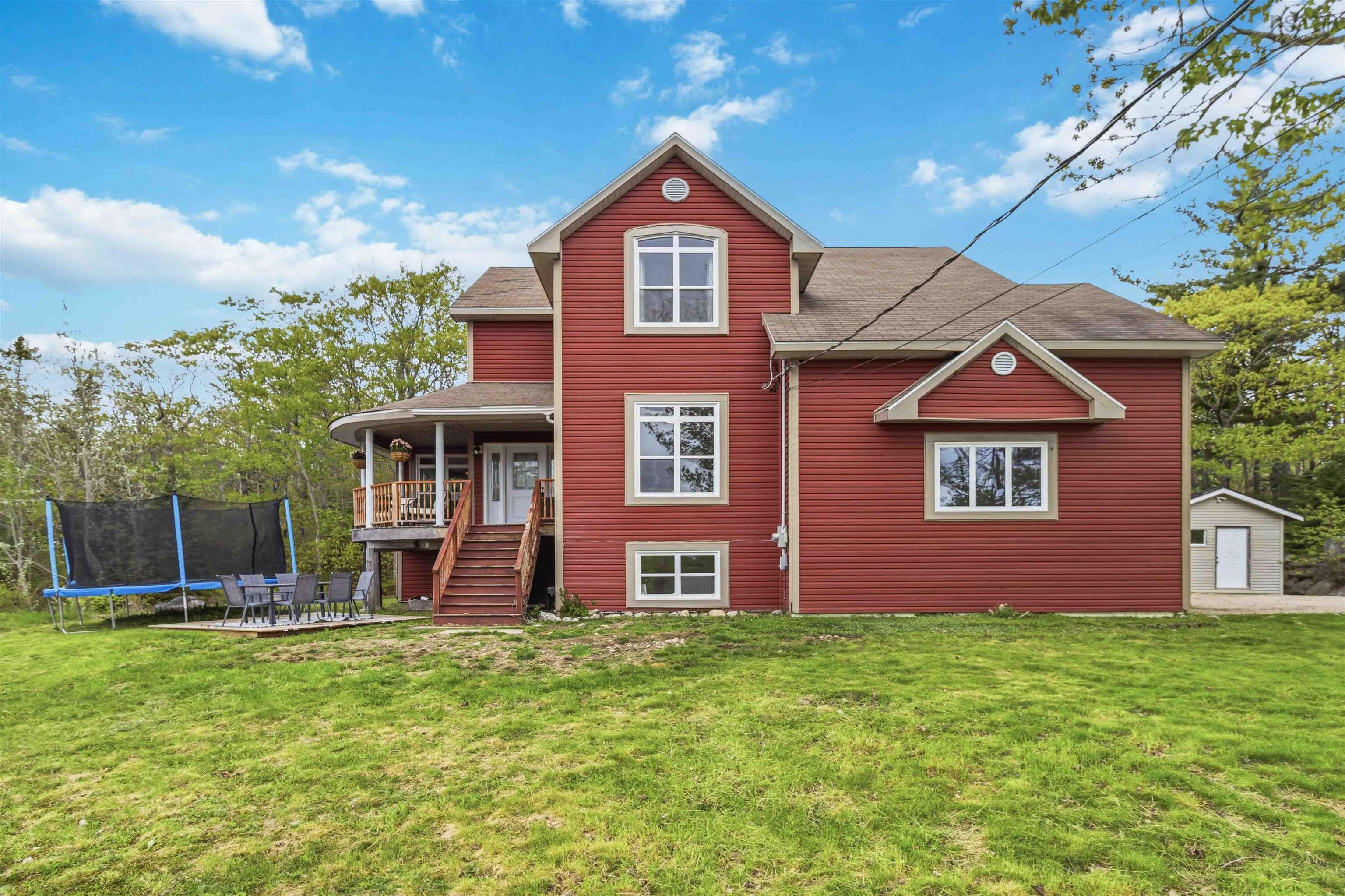 $649,900.00: 100 Clayton Drive, Hubbards