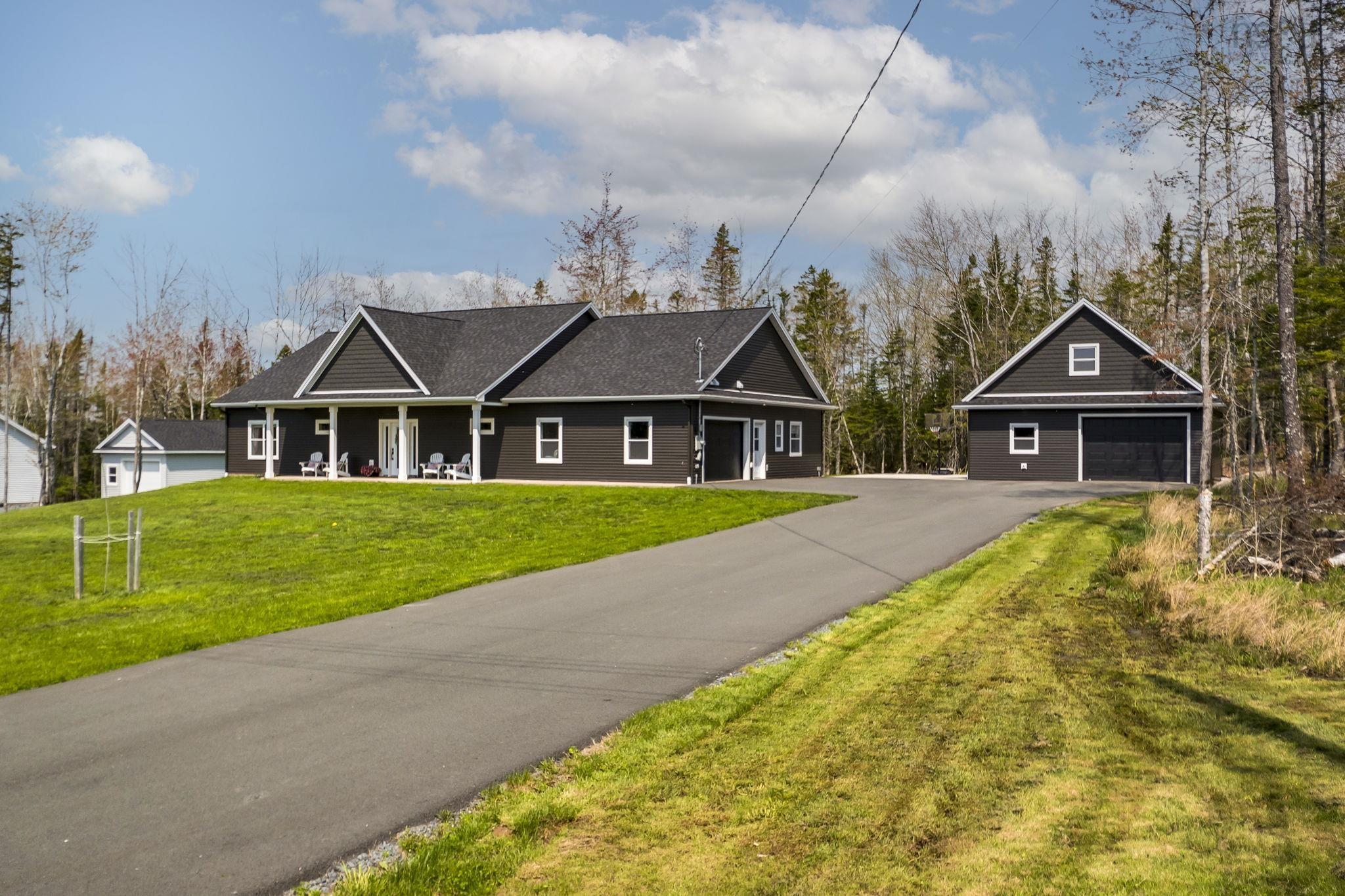 $899,900.00: 67 Deer Run Lane, Belnan