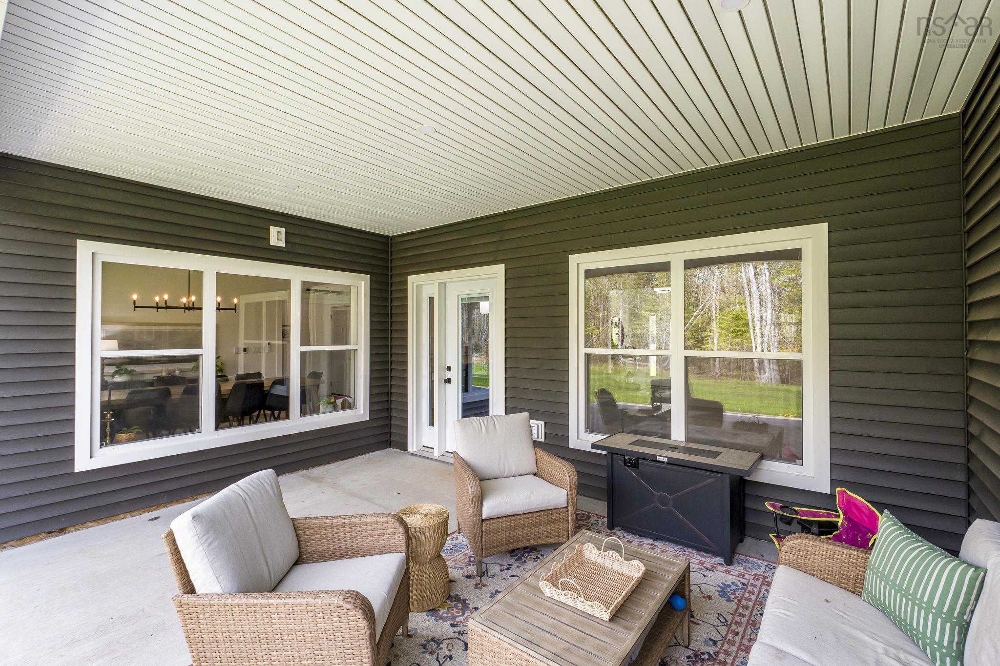$899,900.00: 67 Deer Run Lane, Belnan