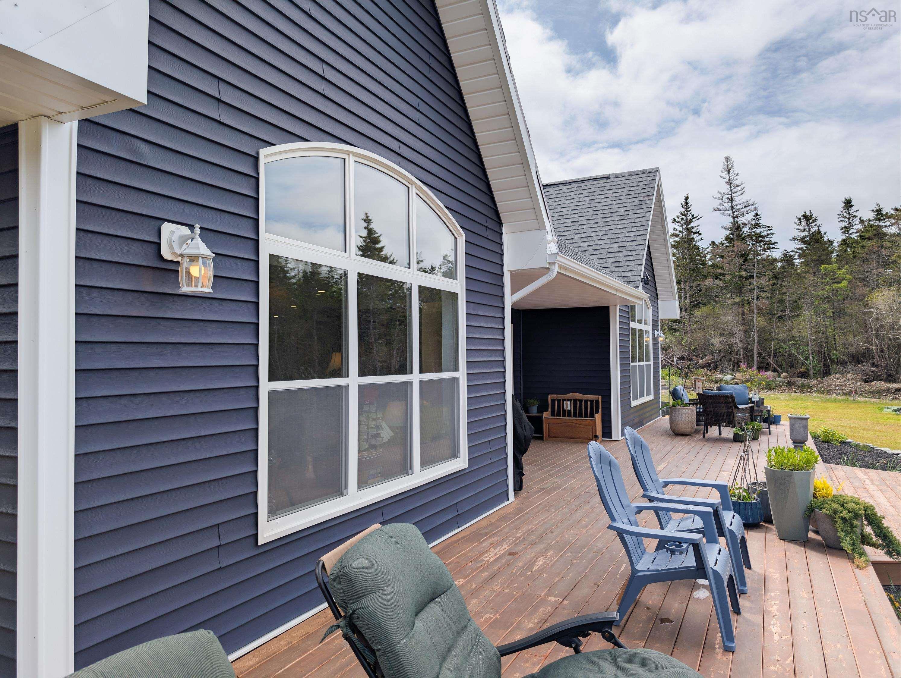 $739,900.00: 684 Riverside Road, New Edinburgh