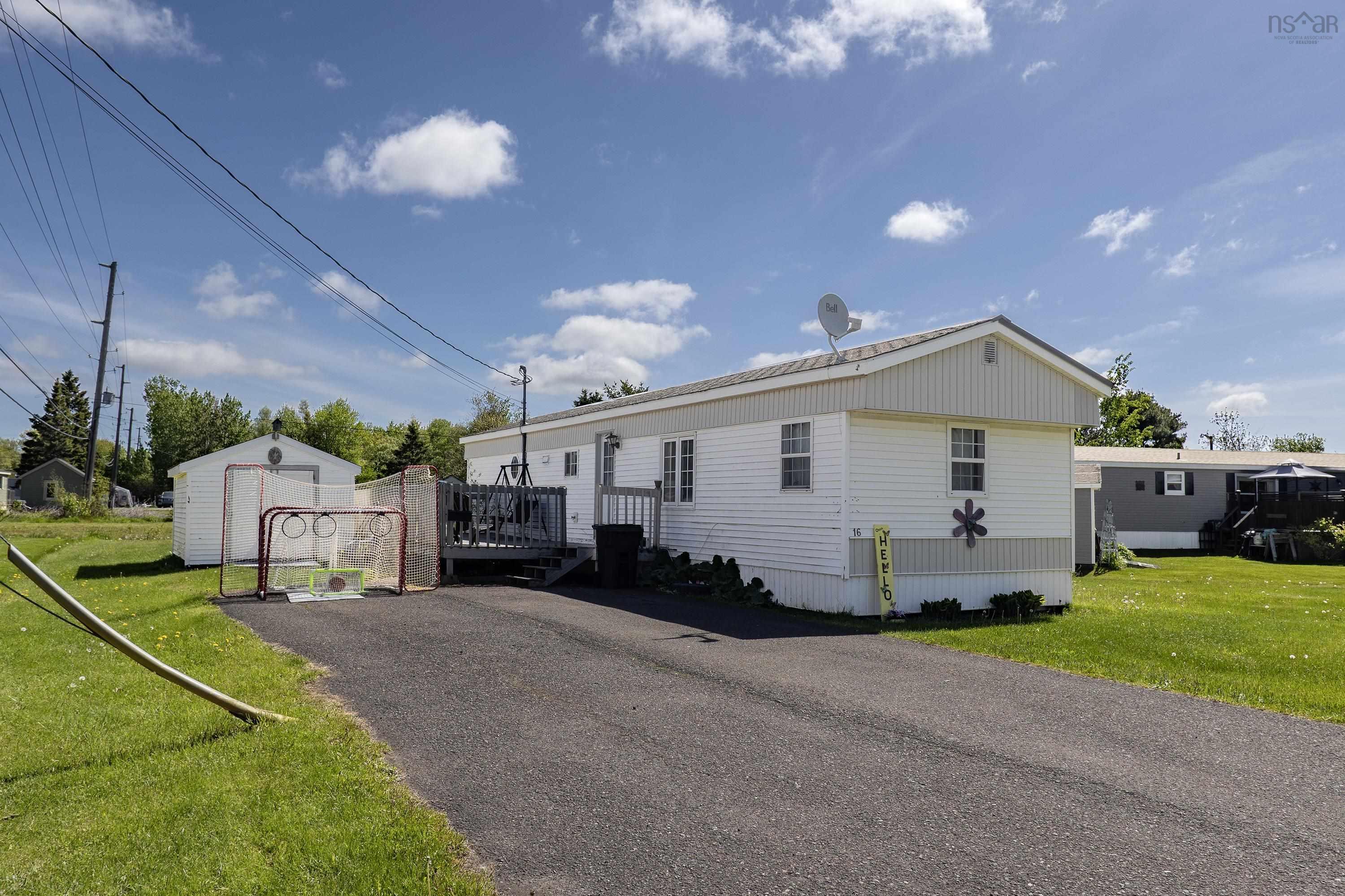 16 Lorne Crescent, Amherst, NS (MLS 202612911)