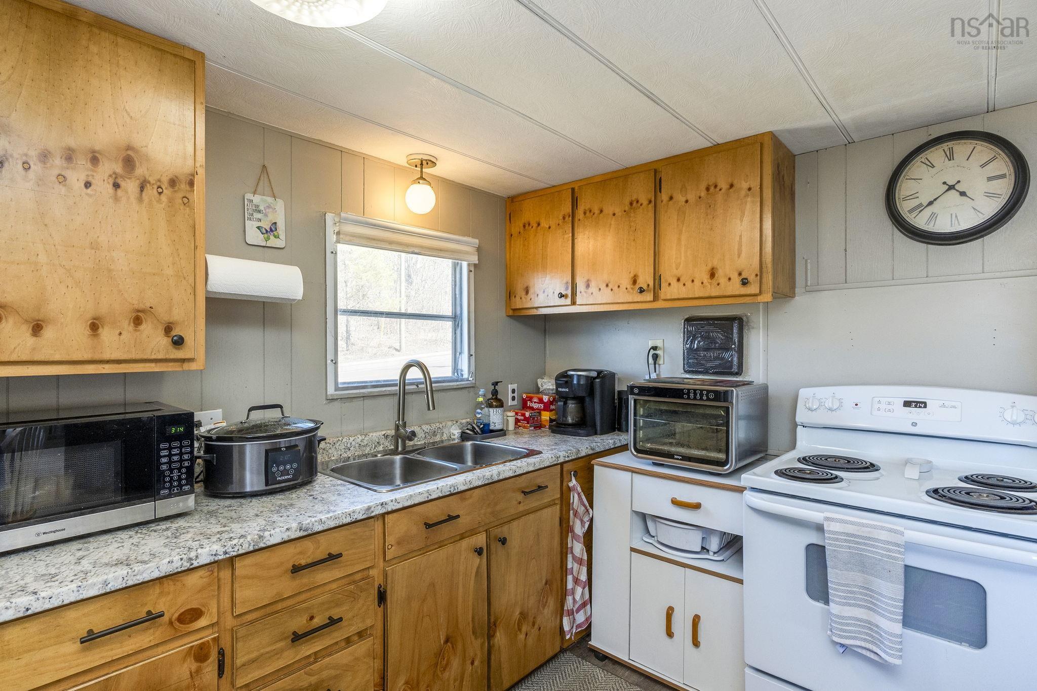 $139,900.00: 147 TROUT LAKE RD, Lawrencetown