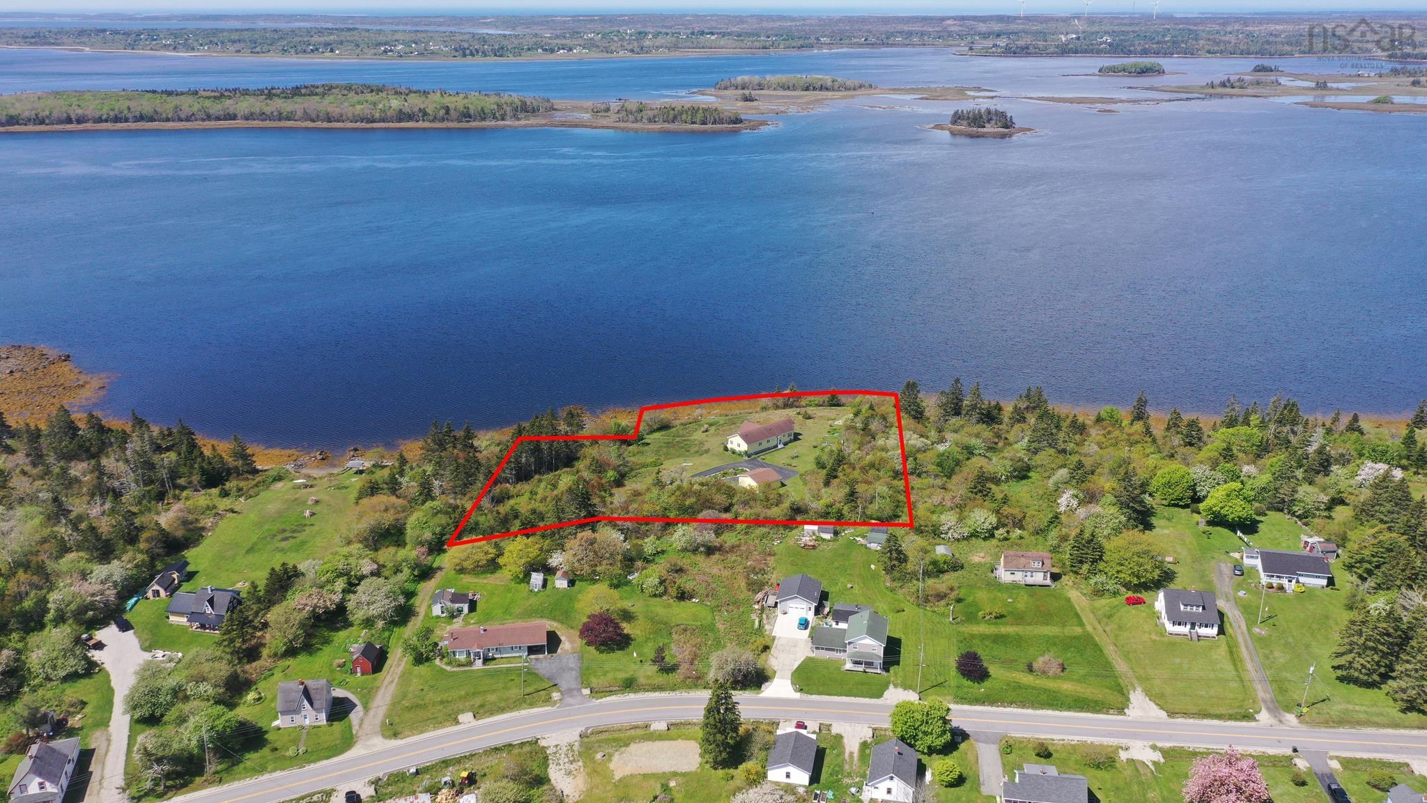 $448,900.00: 1445 308 Highway, Surette