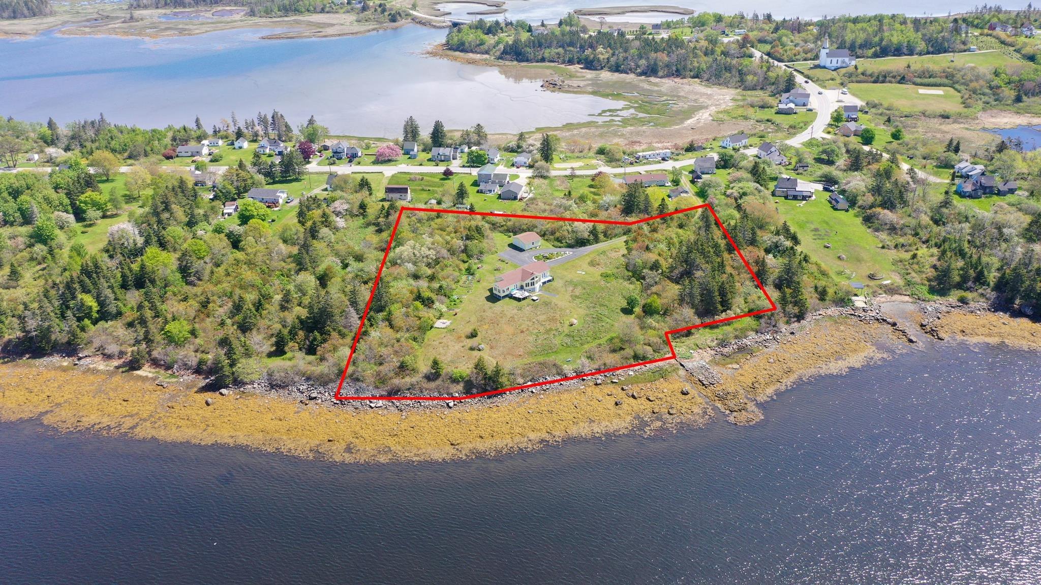 $448,900.00: 1445 308 Highway, Surette