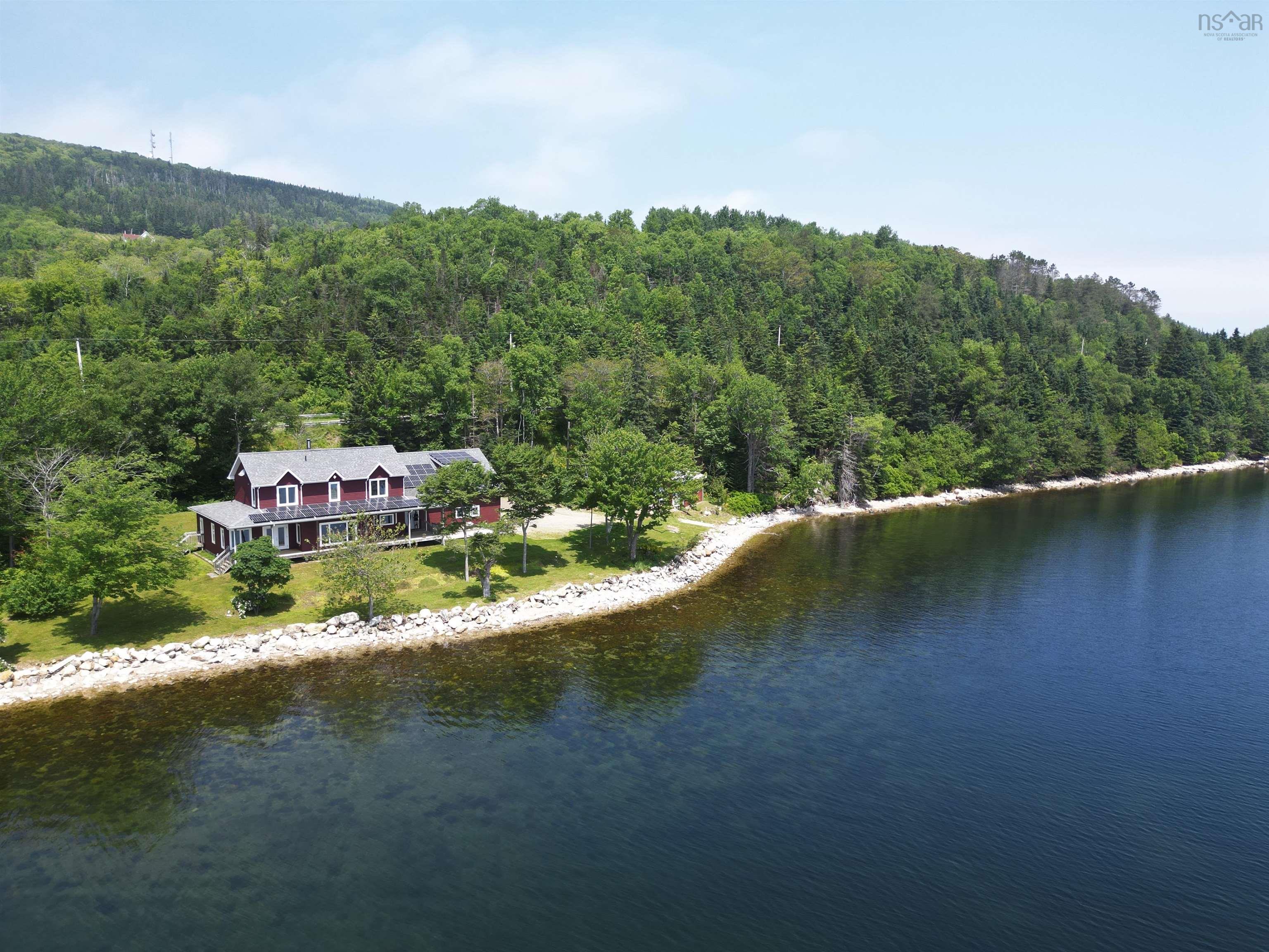 $699,000.00: 5276 Marble Mountain Rd., Marble Mountain