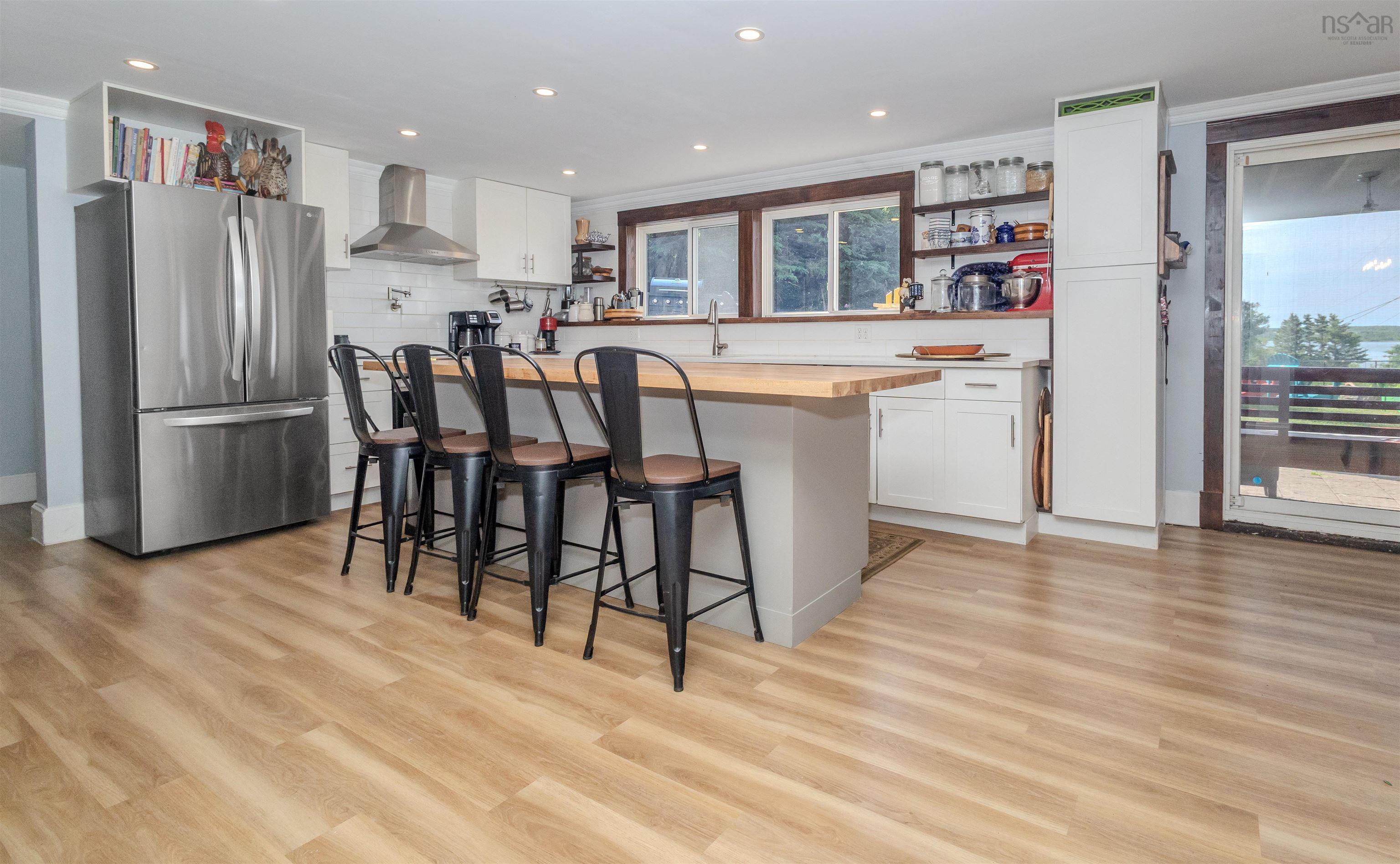 $565,000.00: 2660 Lingan Road, Sydney