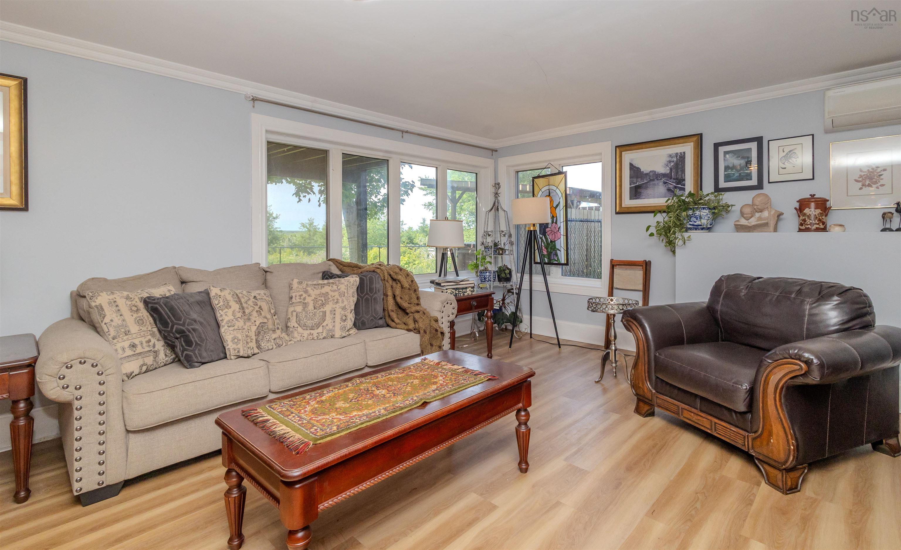 $565,000.00: 2660 Lingan Road, Sydney