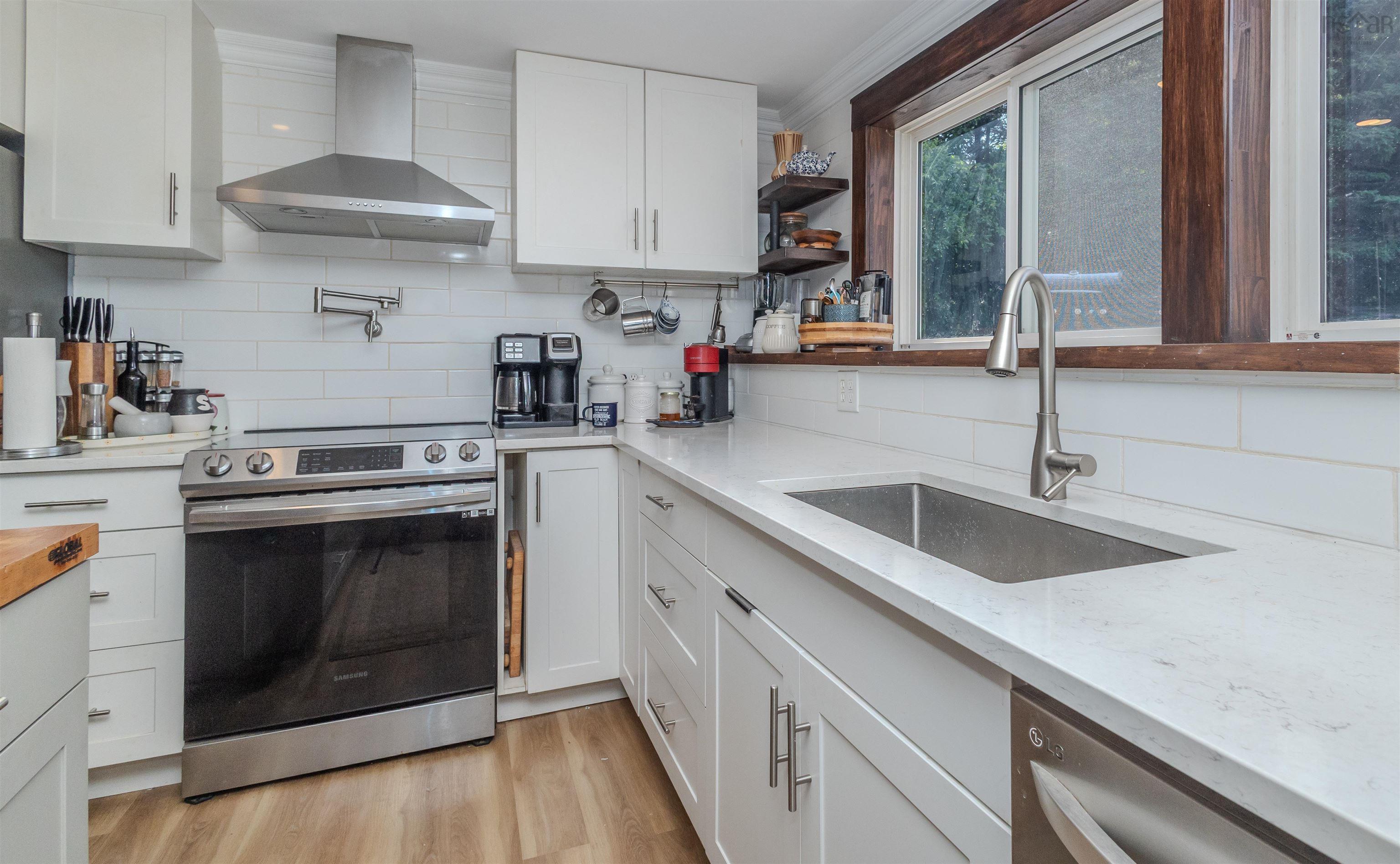 $565,000.00: 2660 Lingan Road, Sydney