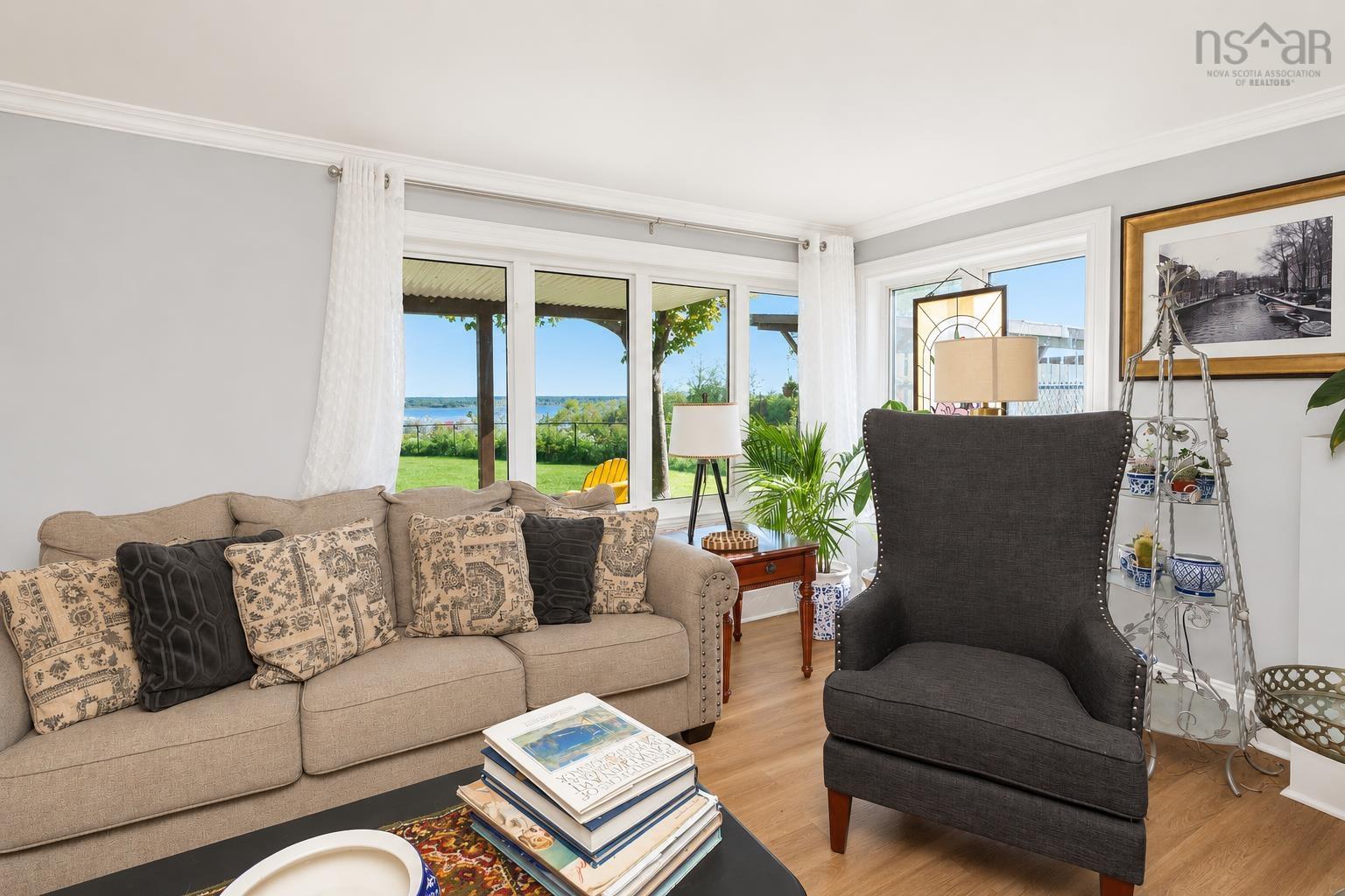 $565,000.00: 2660 Lingan Road, Sydney